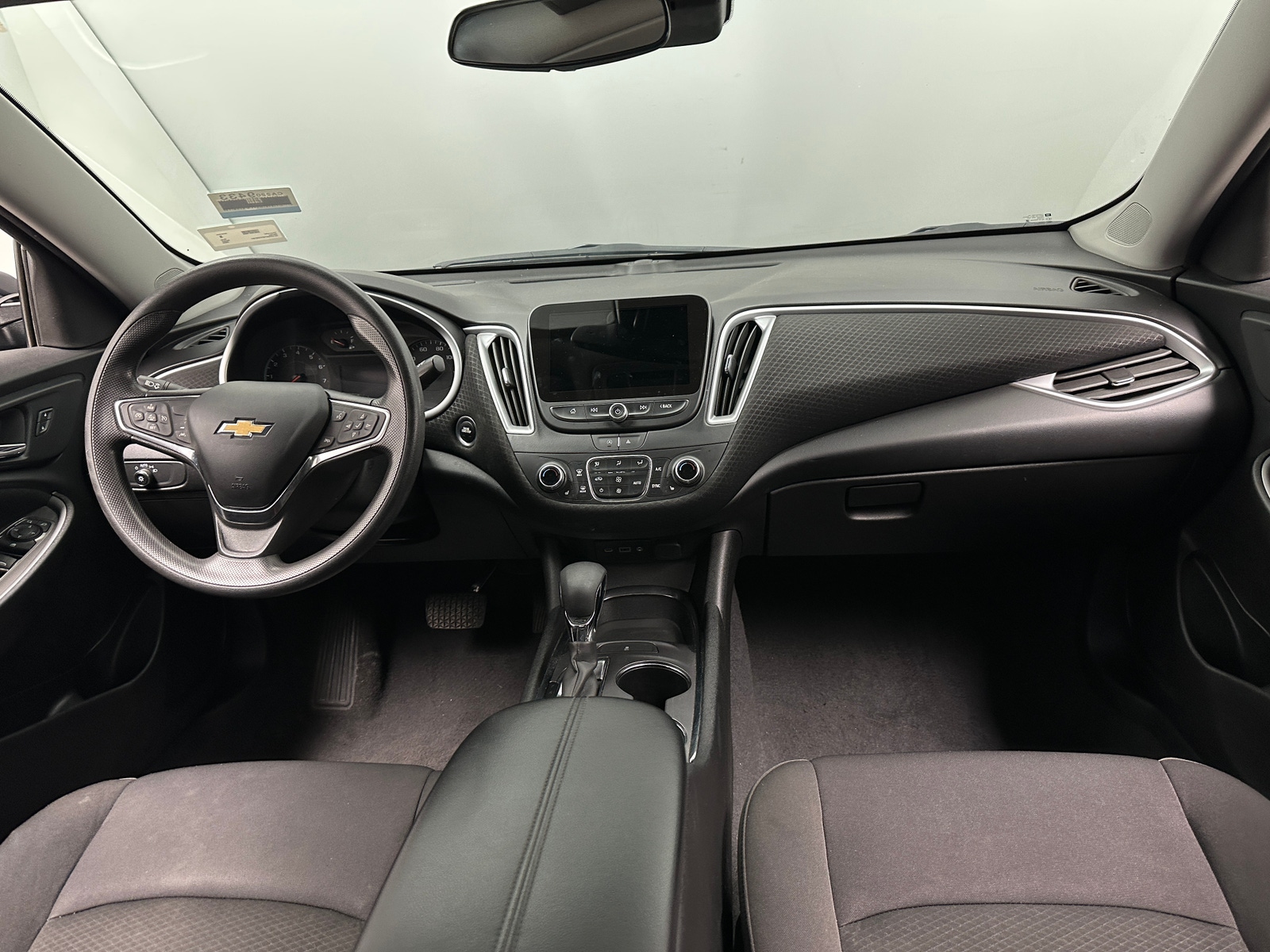 Thumbnail: 2023 Chevrolet Malibu - 3