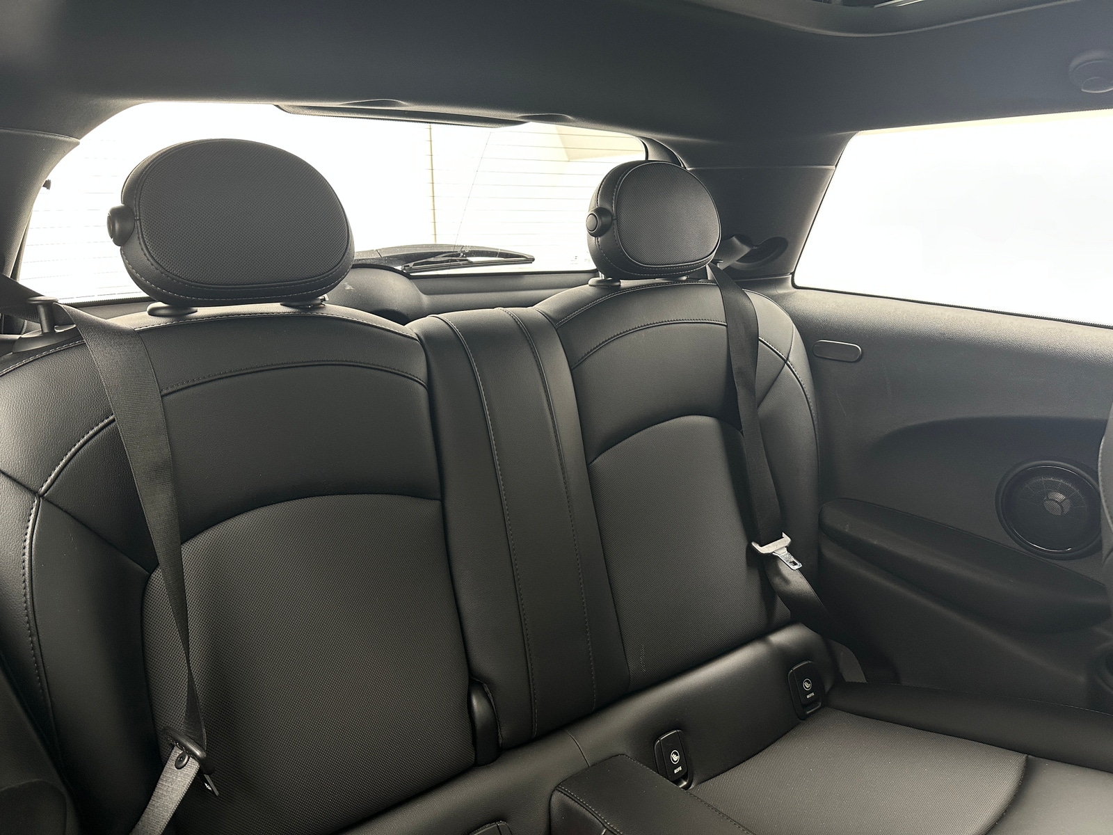 Thumbnail: 2018 MINI Cooper Hardtop - 5
