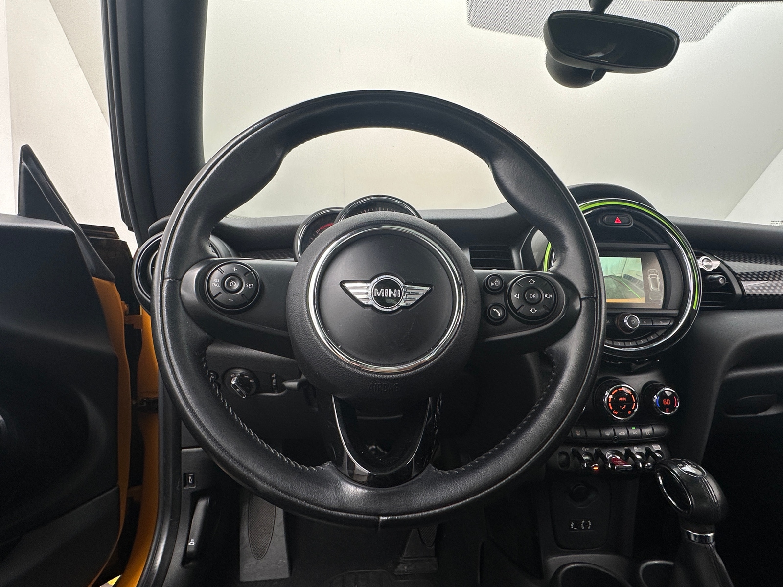 Thumbnail: 2018 MINI Cooper Hardtop - 4