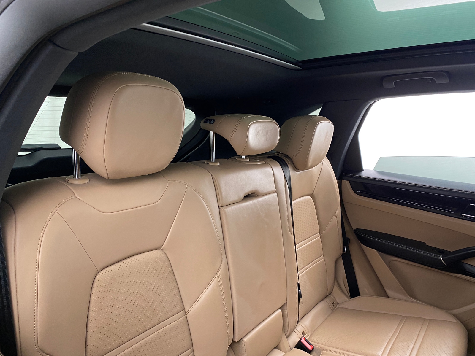 Thumbnail: 2022 Porsche Cayenne - 5