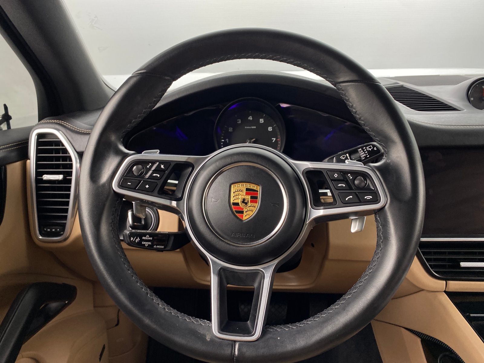 Thumbnail: 2022 Porsche Cayenne - 4