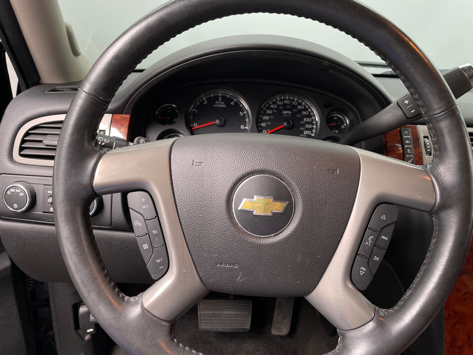 Thumbnail: 2014 Chevrolet Tahoe - 4