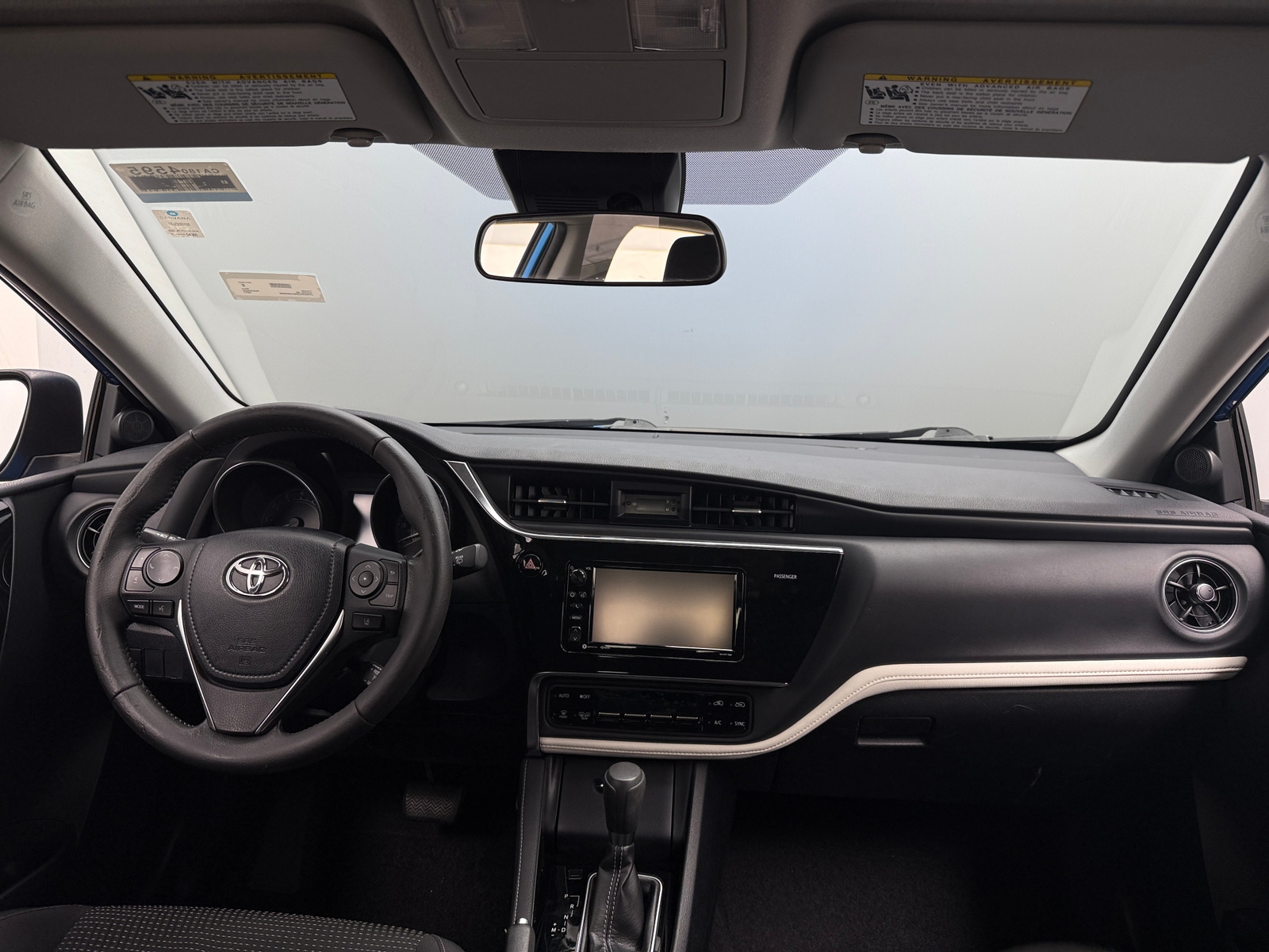 Thumbnail: 2017 Toyota Corolla iM - 3