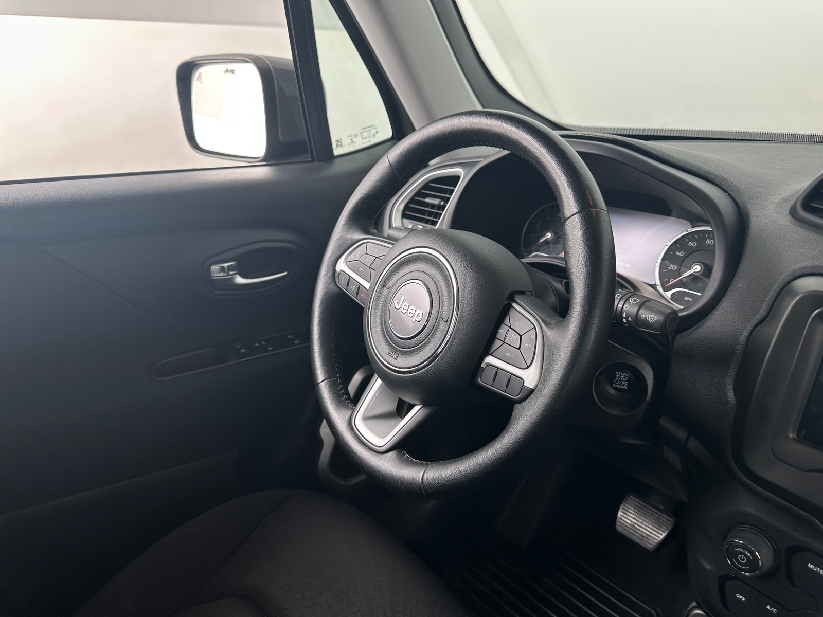 Thumbnail: 2021 Jeep Renegade - 5