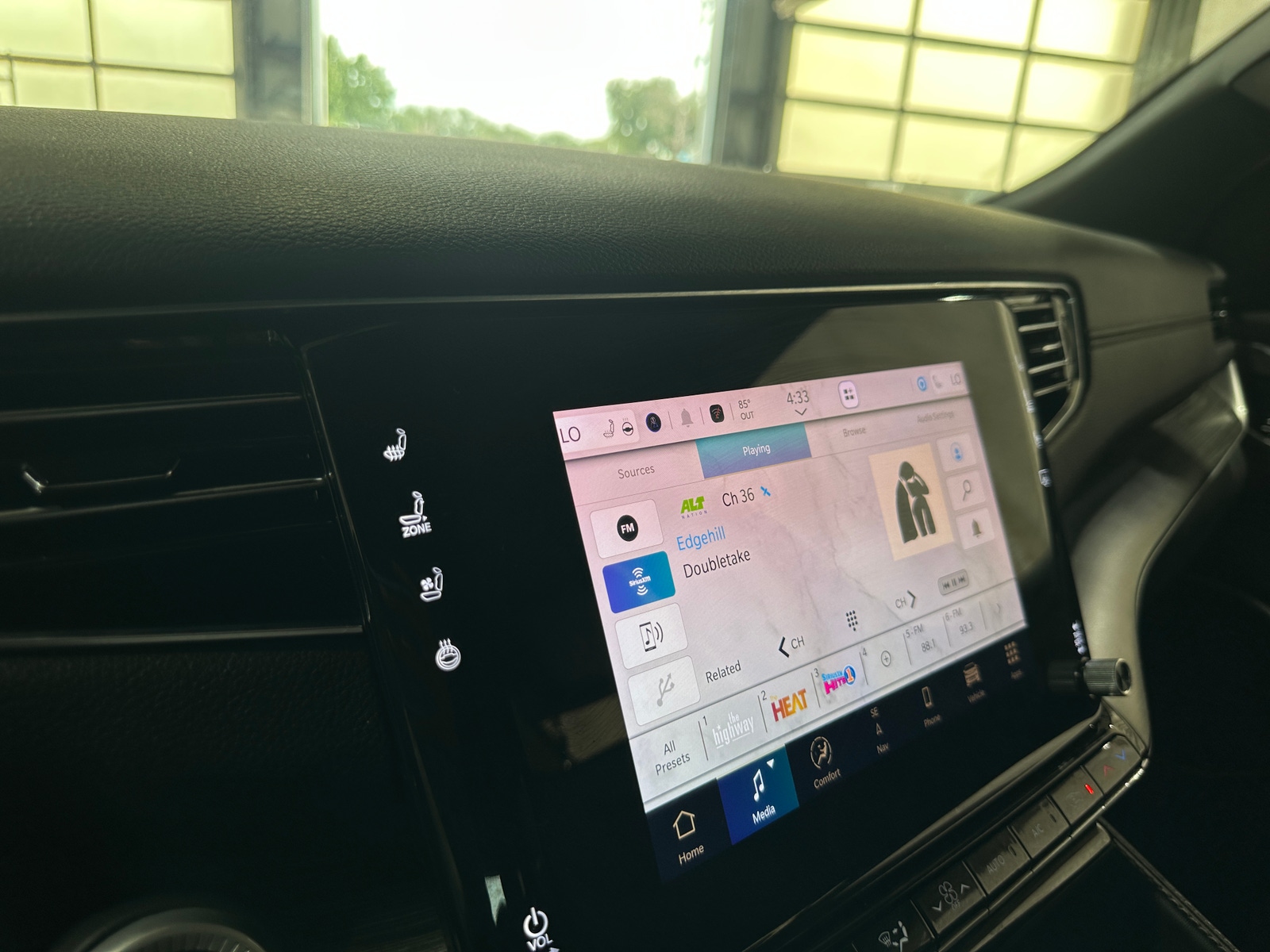 Thumbnail: 2024 Jeep Wagoneer - 3