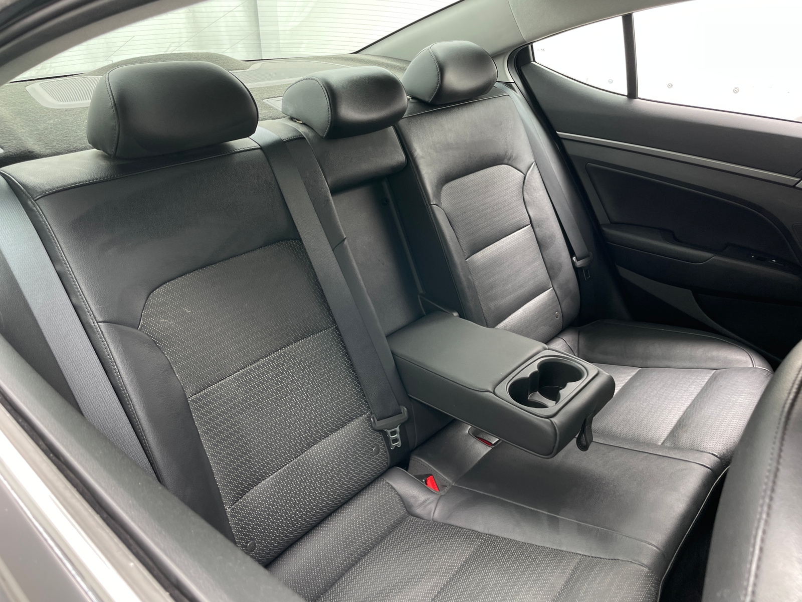 Thumbnail: 2017 Hyundai Elantra - 5