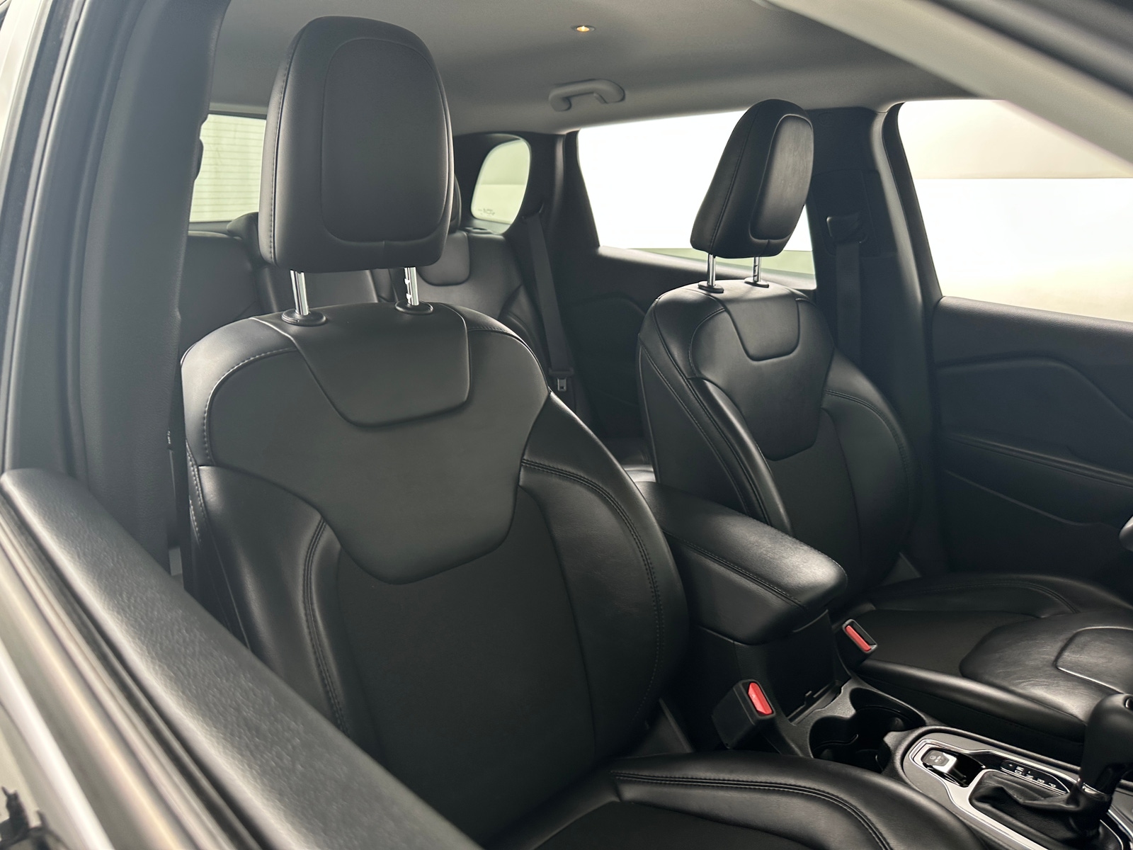 Thumbnail: 2021 Jeep Cherokee - 2