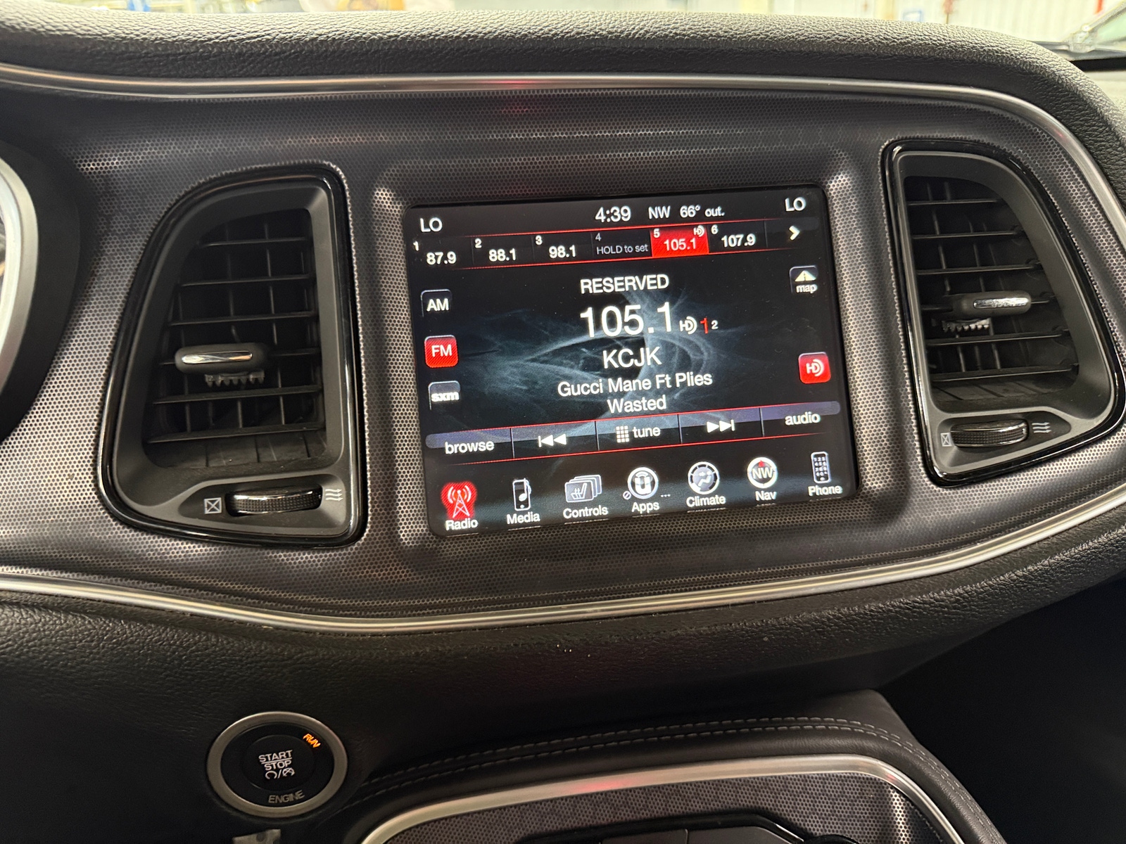 Thumbnail: 2015 Dodge Challenger - 2