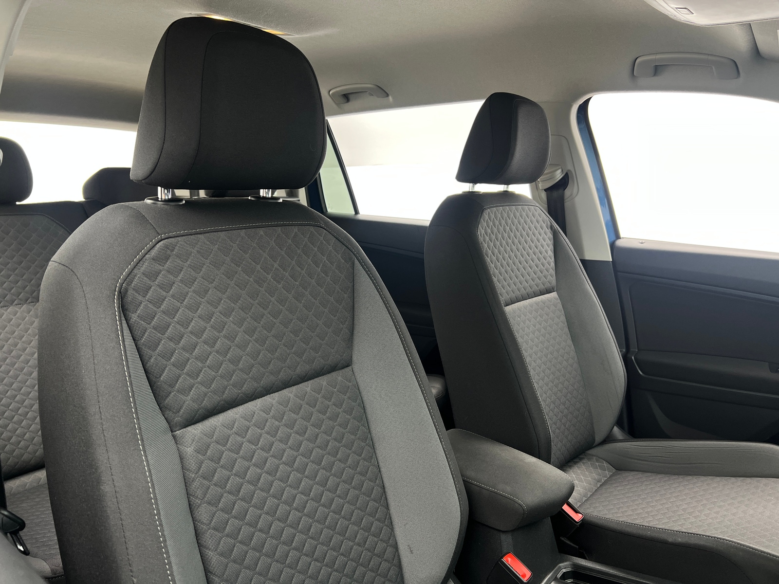 Thumbnail: 2019 Volkswagen Tiguan - 2