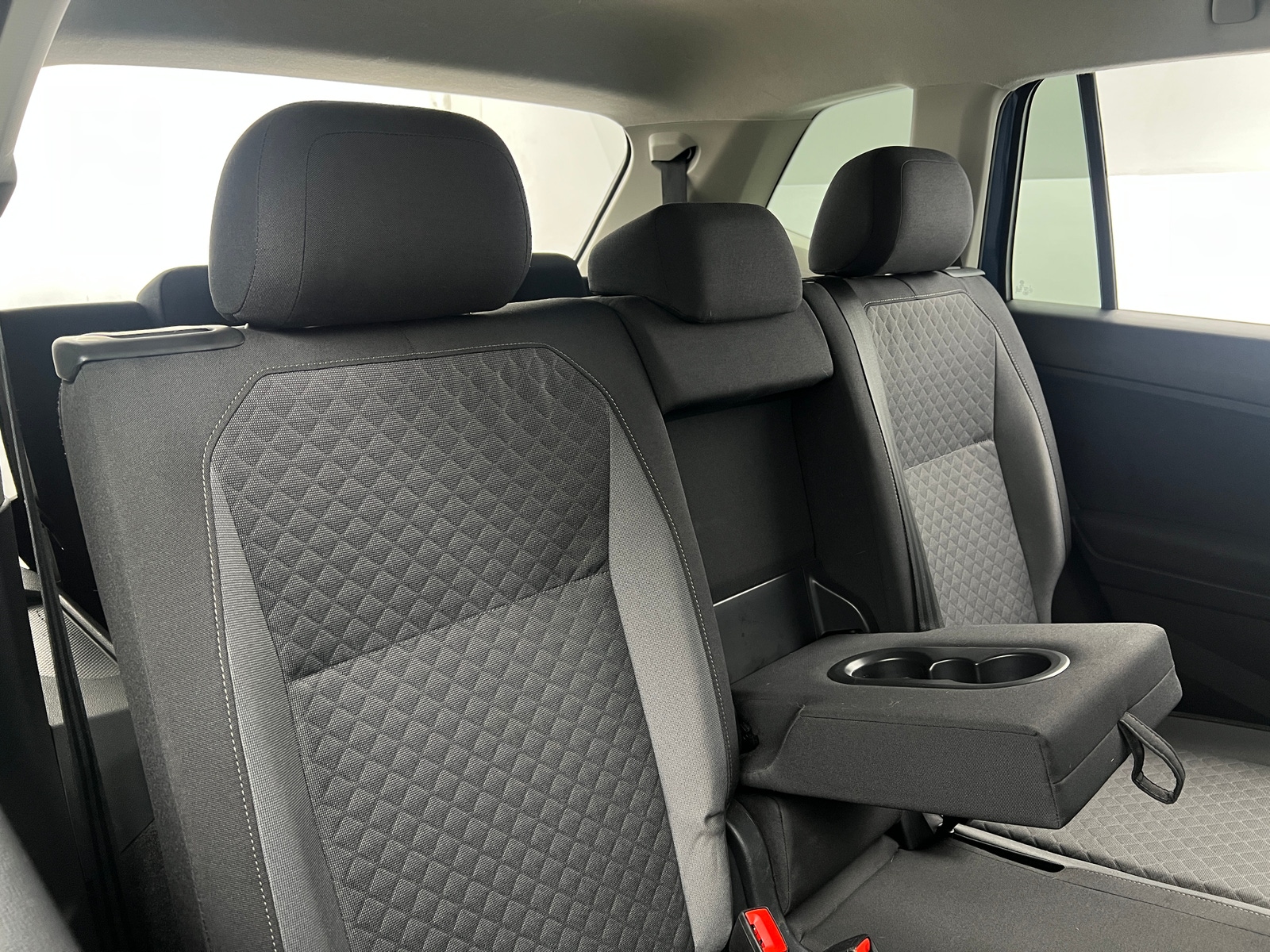 Thumbnail: 2019 Volkswagen Tiguan - 6