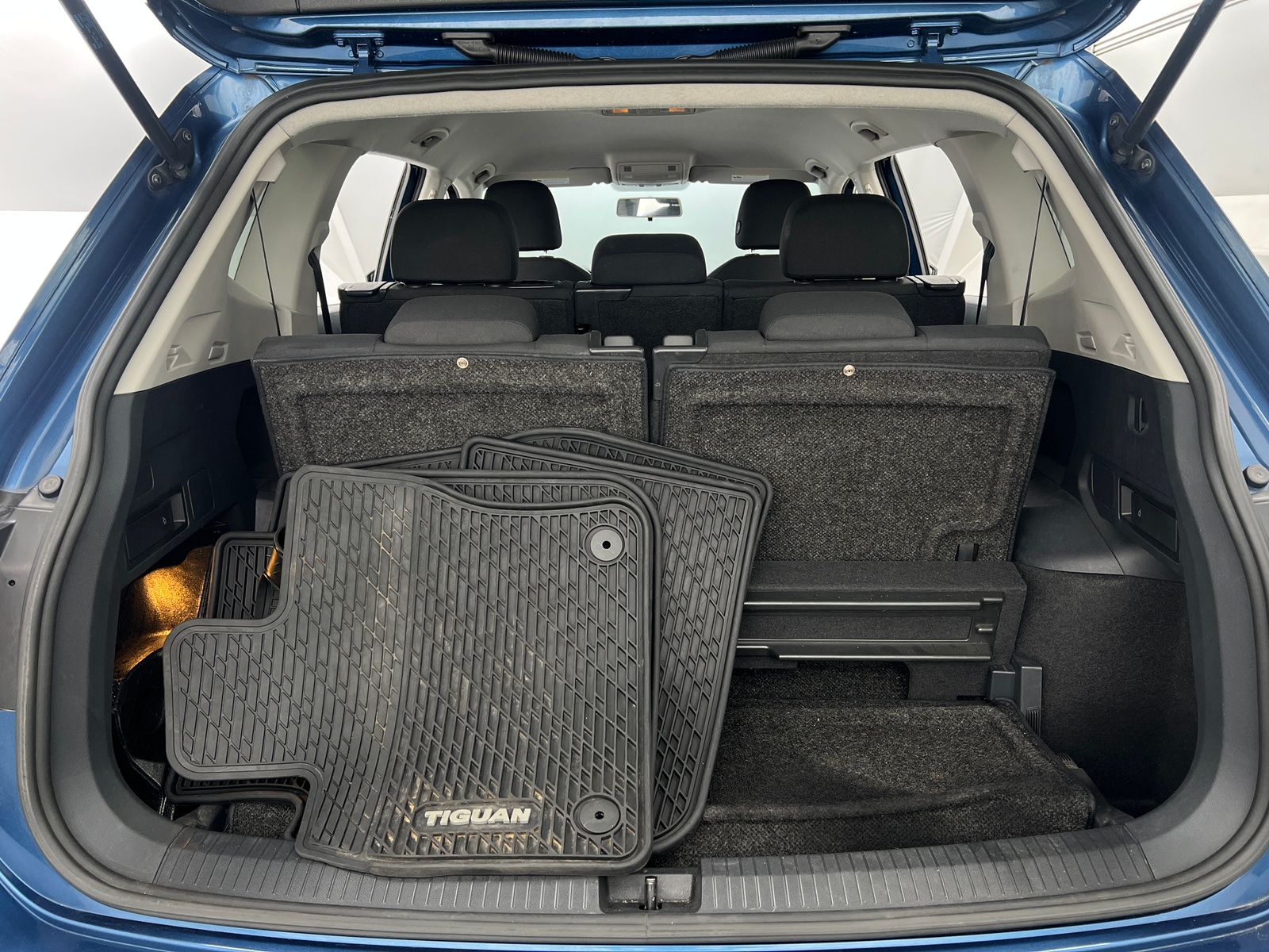 Thumbnail: 2019 Volkswagen Tiguan - 7