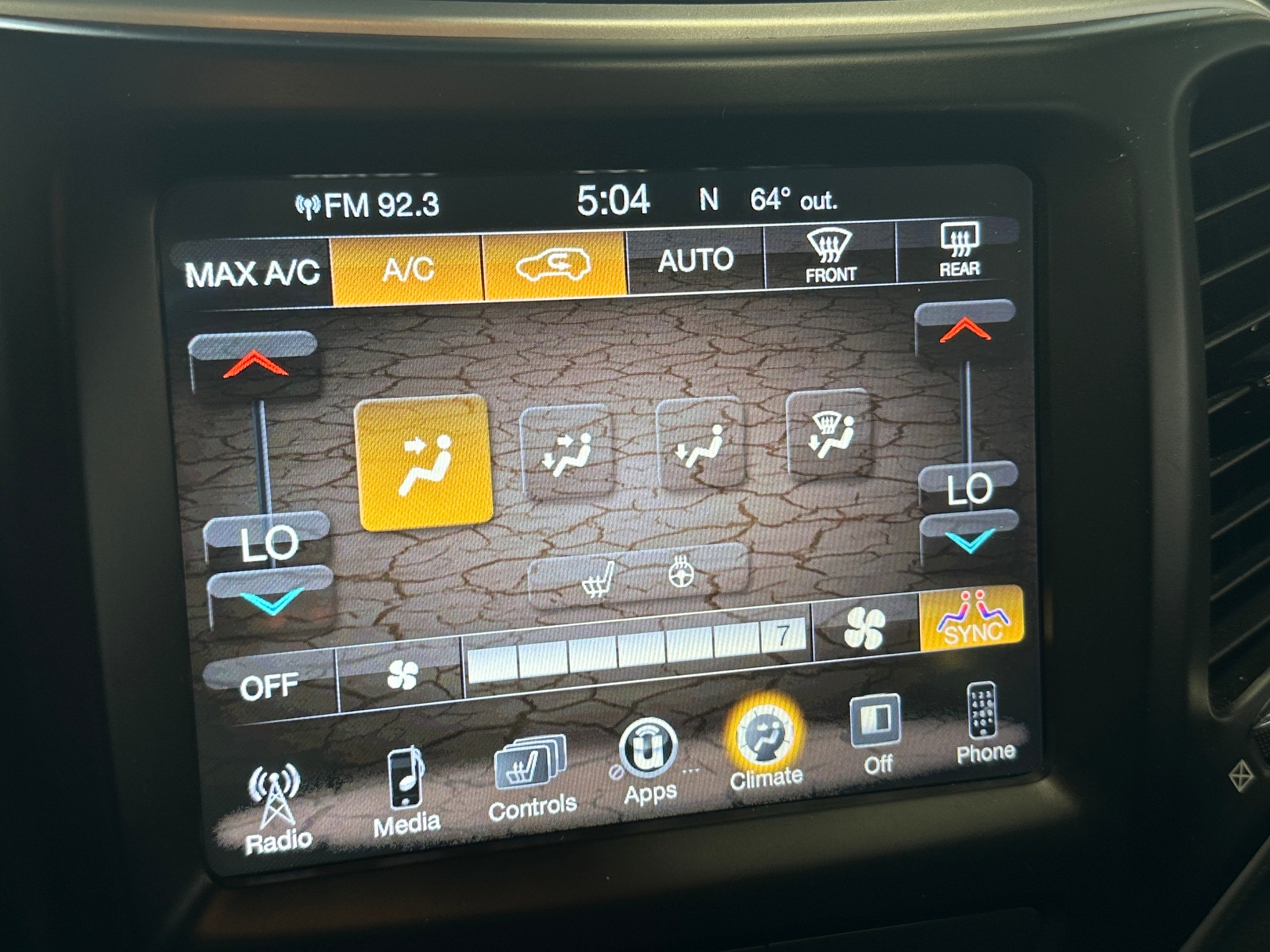 Thumbnail: 2018 Jeep Cherokee - 4