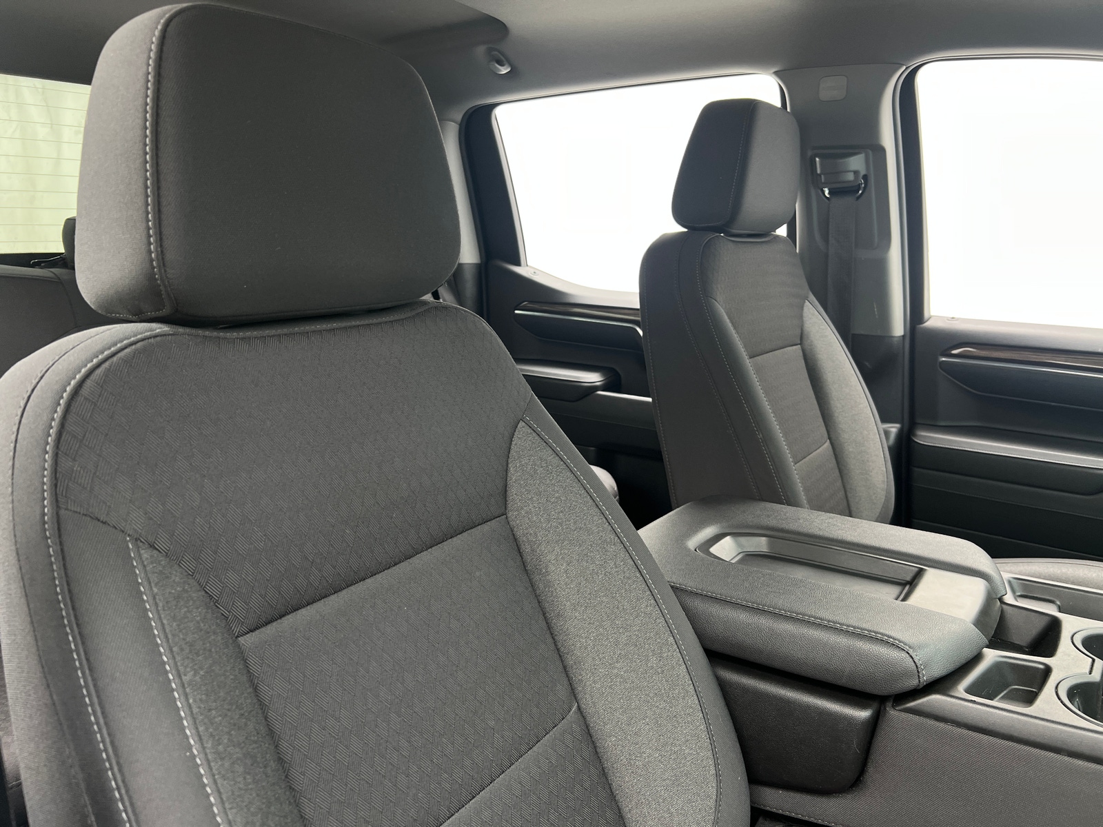 Thumbnail: 2024 Chevrolet Silverado 1500 - 2