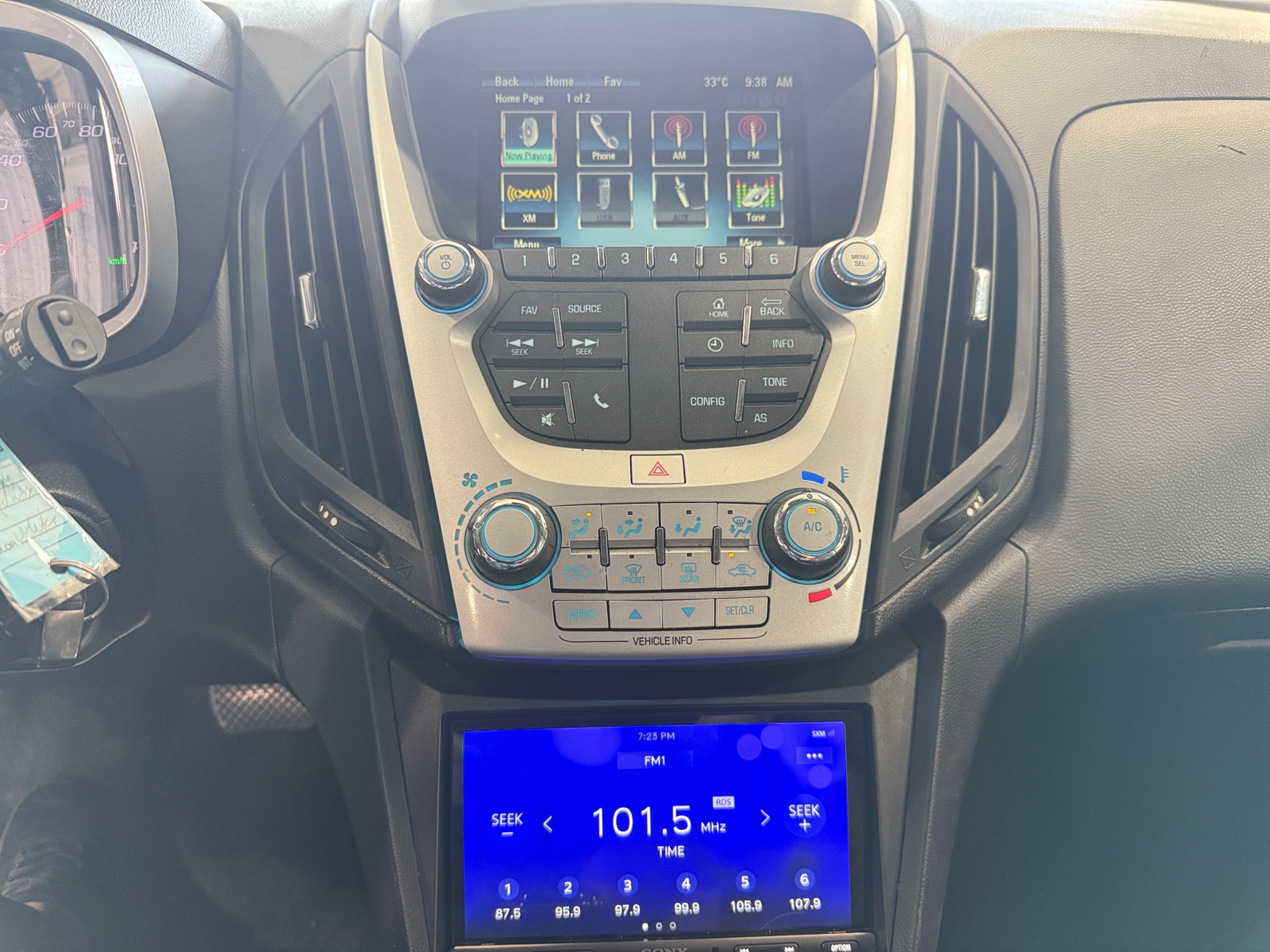 Thumbnail: 2017 Chevrolet Equinox - 4