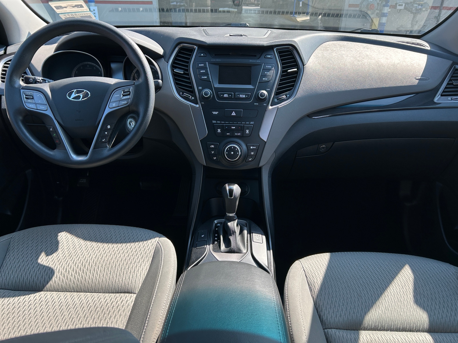 Thumbnail: 2016 Hyundai Santa Fe - 3