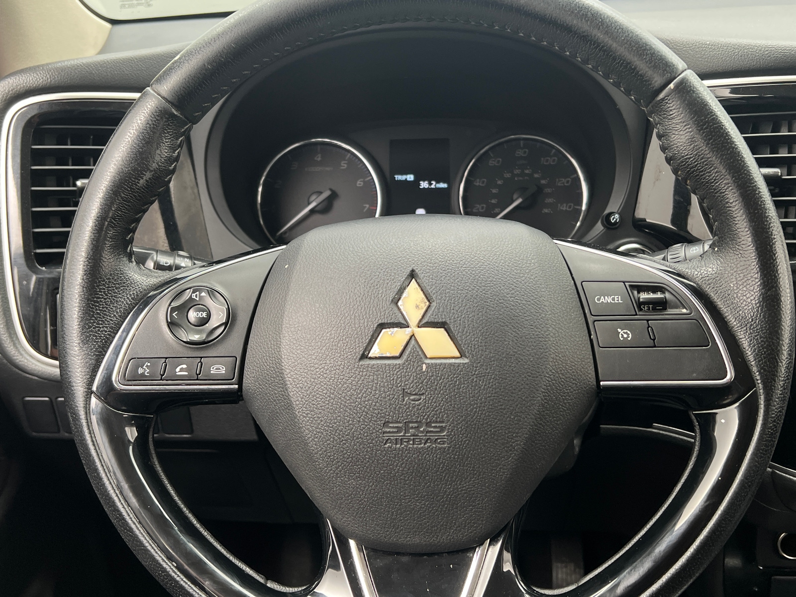 Thumbnail: 2018 Mitsubishi Outlander - 5