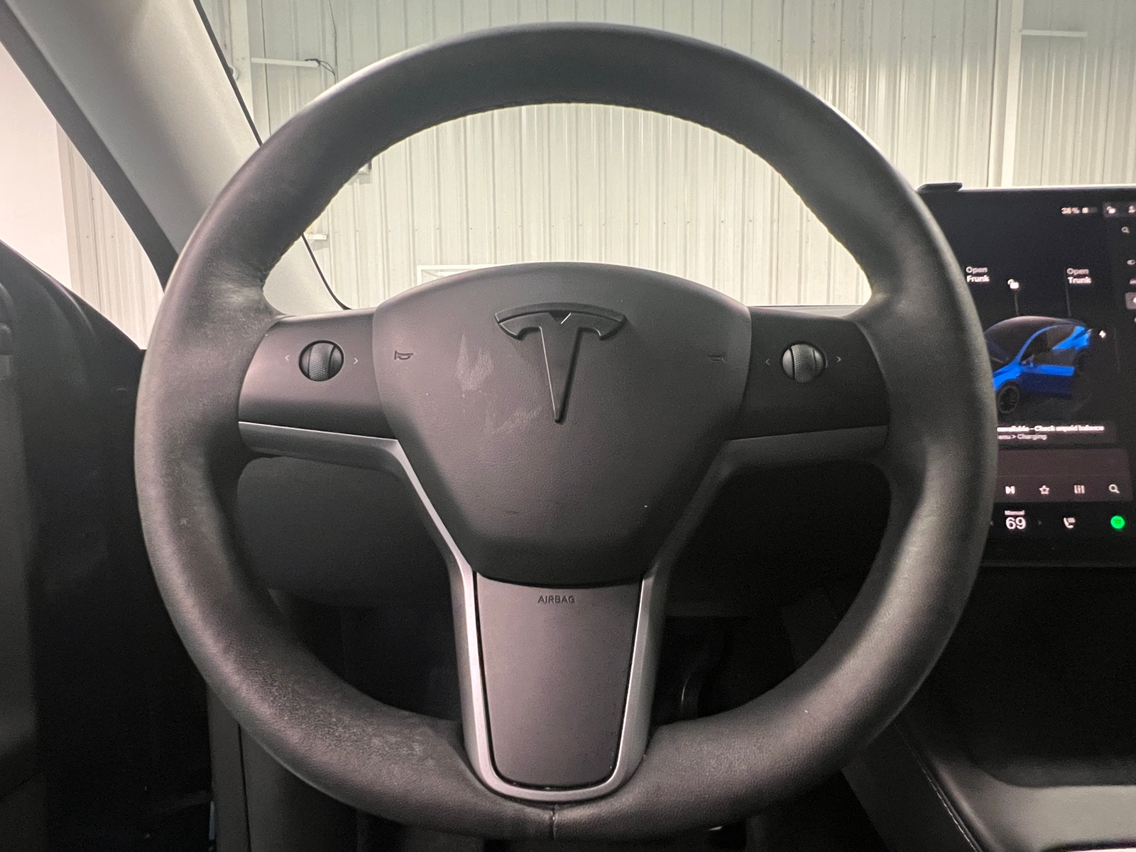 Thumbnail: 2023 Tesla Model Y - 4