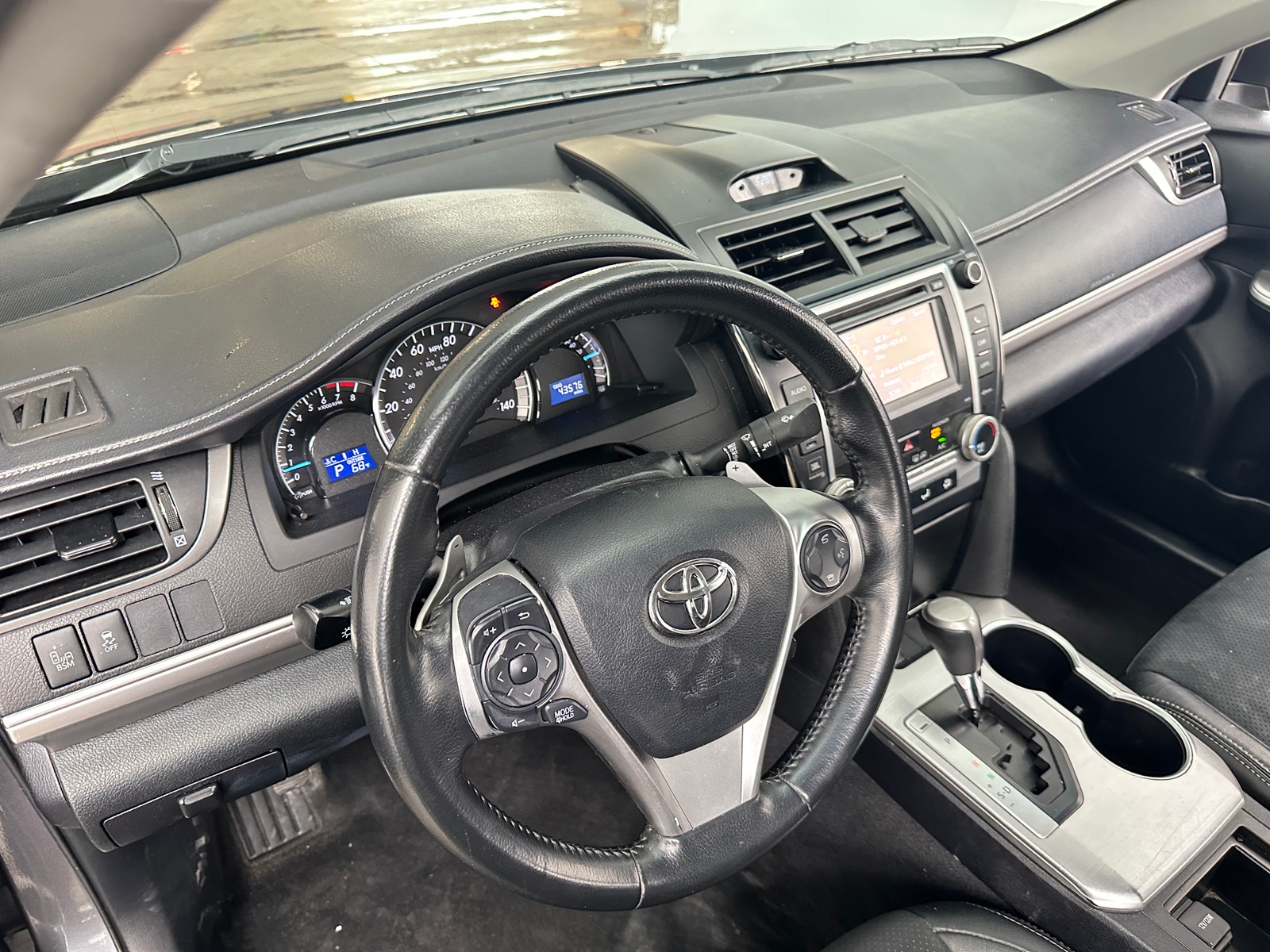Thumbnail: 2014 Toyota Camry - 3