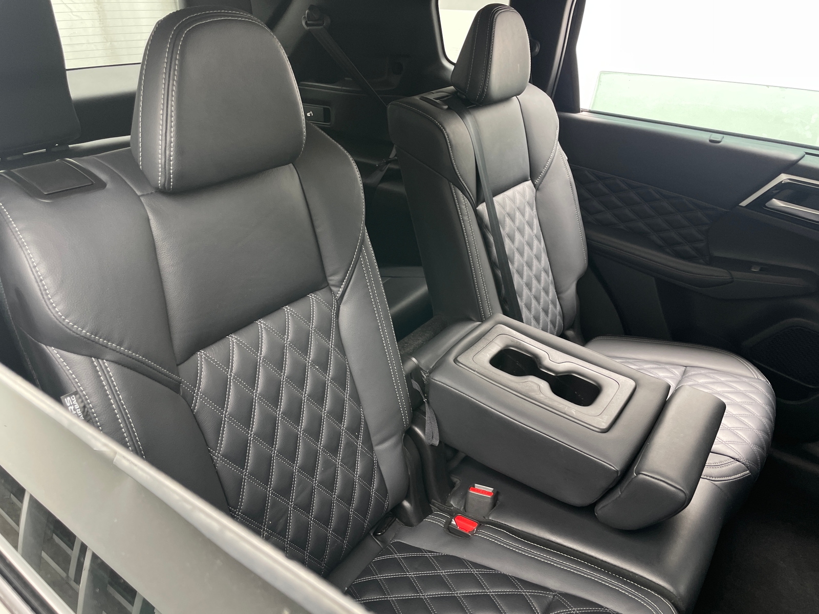 Thumbnail: 2023 Mitsubishi Outlander - 5