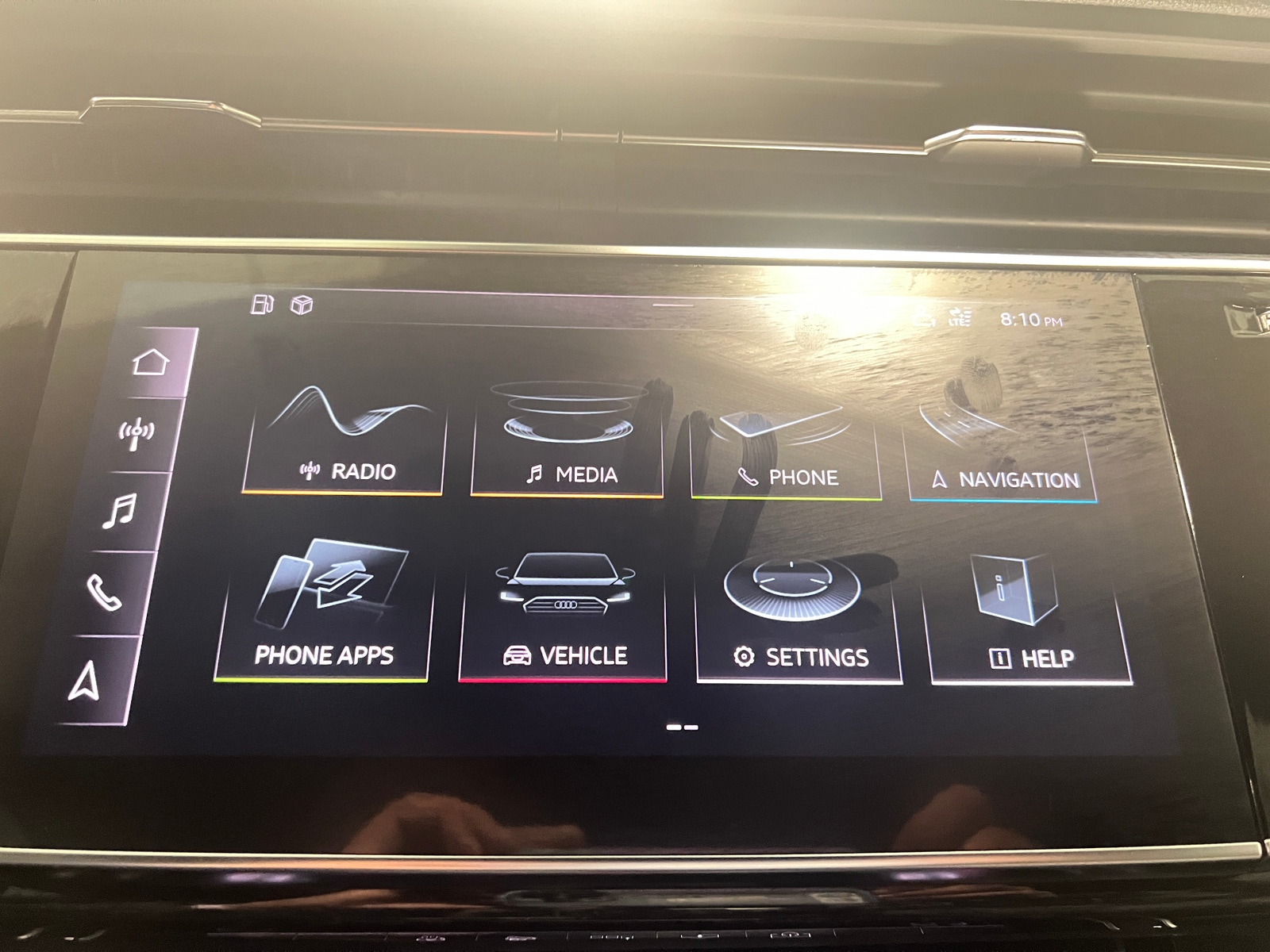 Thumbnail: 2019 Audi Q8 - 3