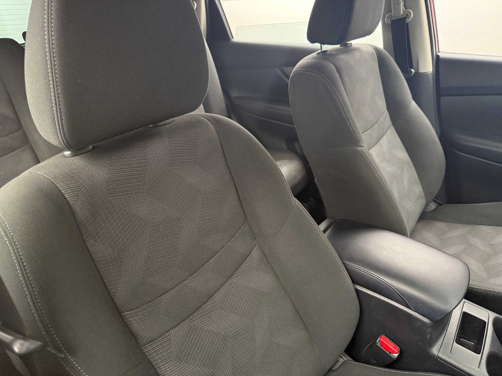 Thumbnail: 2016 Nissan Rogue - 2