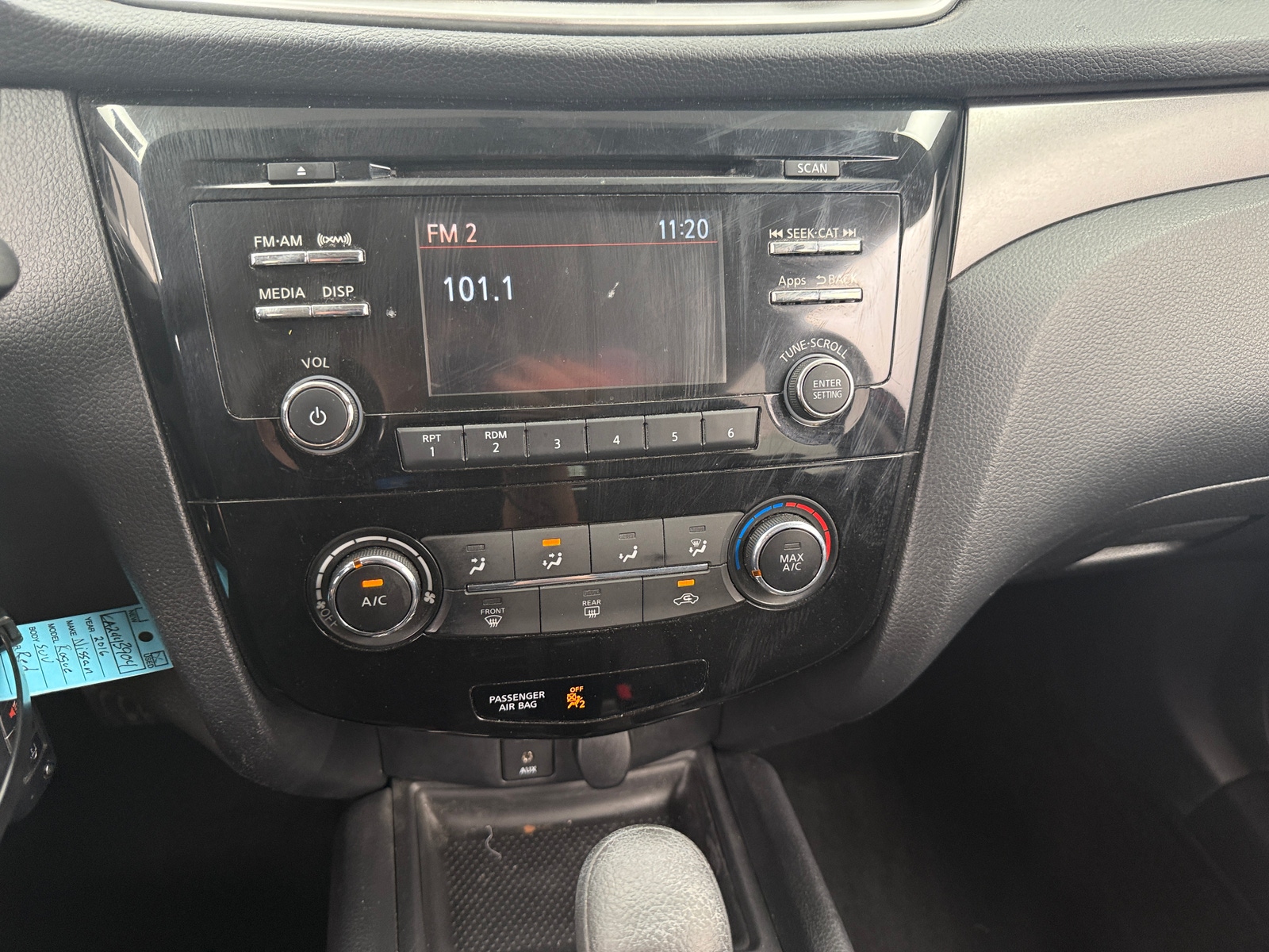 Thumbnail: 2016 Nissan Rogue - 4