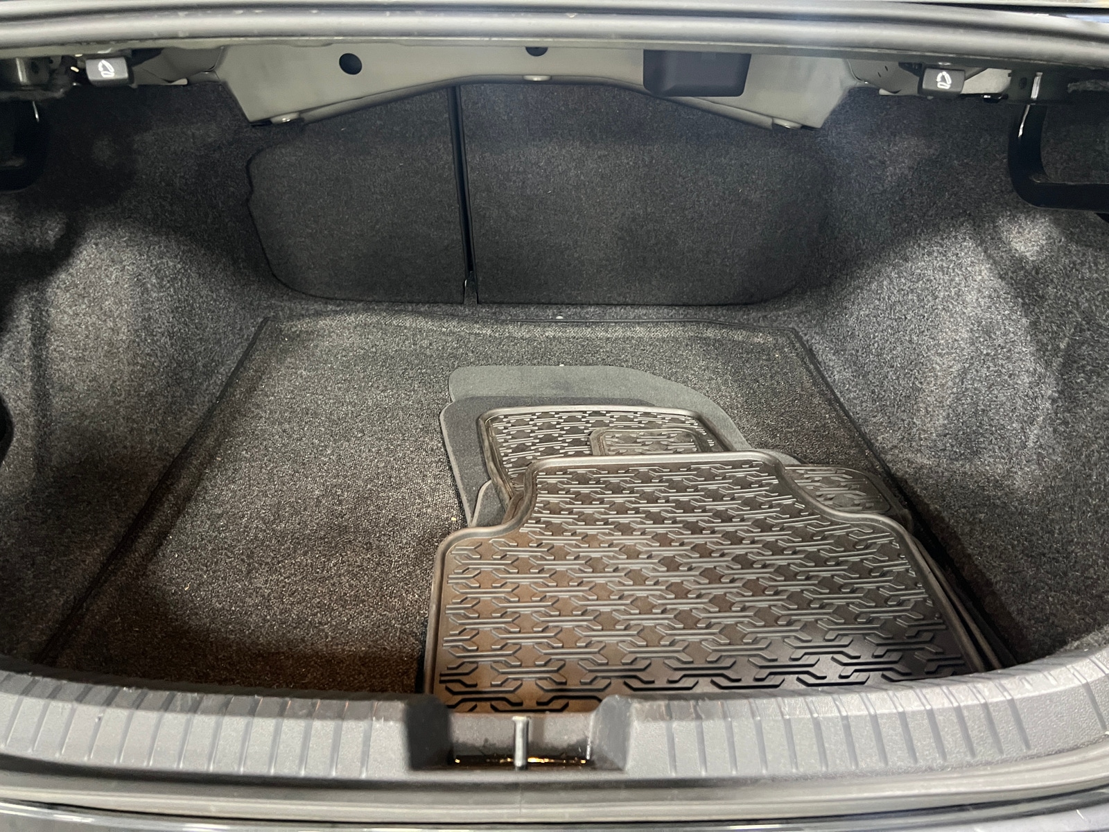 Thumbnail: 2019 Volkswagen Jetta - 7