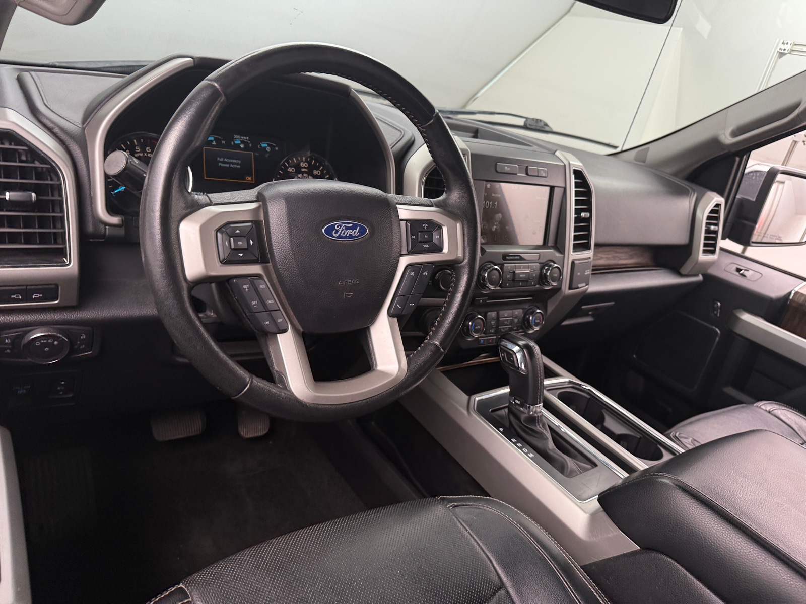 Thumbnail: 2018 Ford Econoline - 4