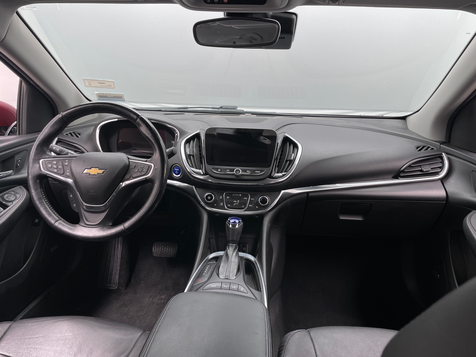 Thumbnail: 2016 Chevrolet Volt - 2
