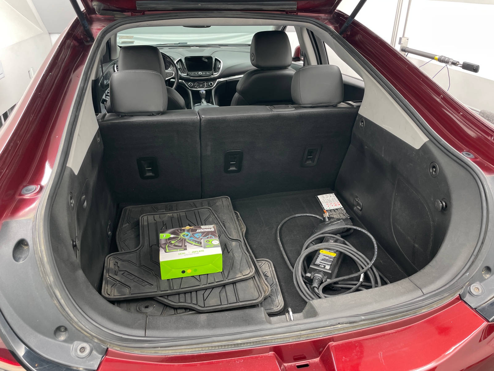 Thumbnail: 2016 Chevrolet Volt - 6