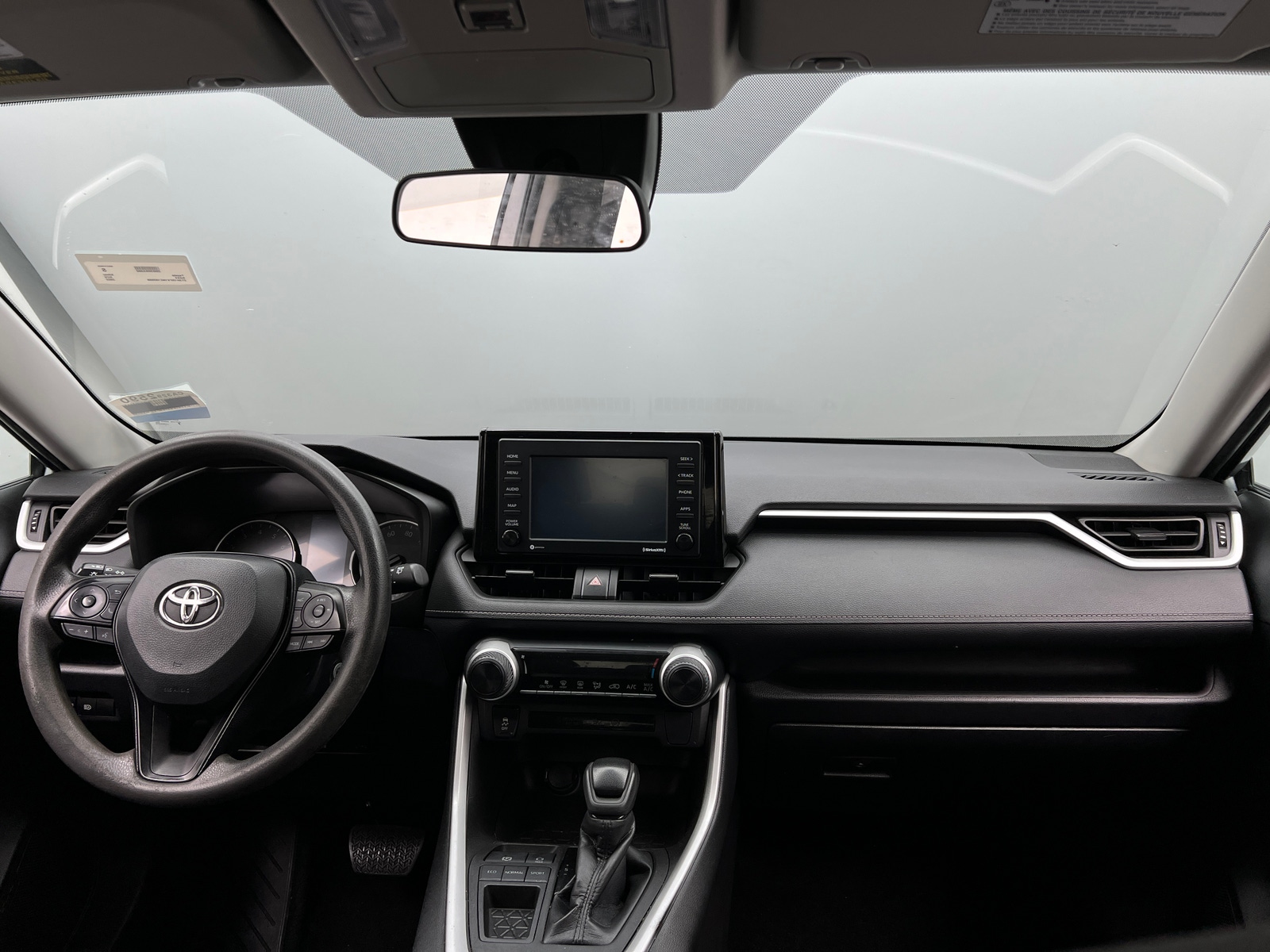 Thumbnail: 2022 Toyota RAV4 - 3