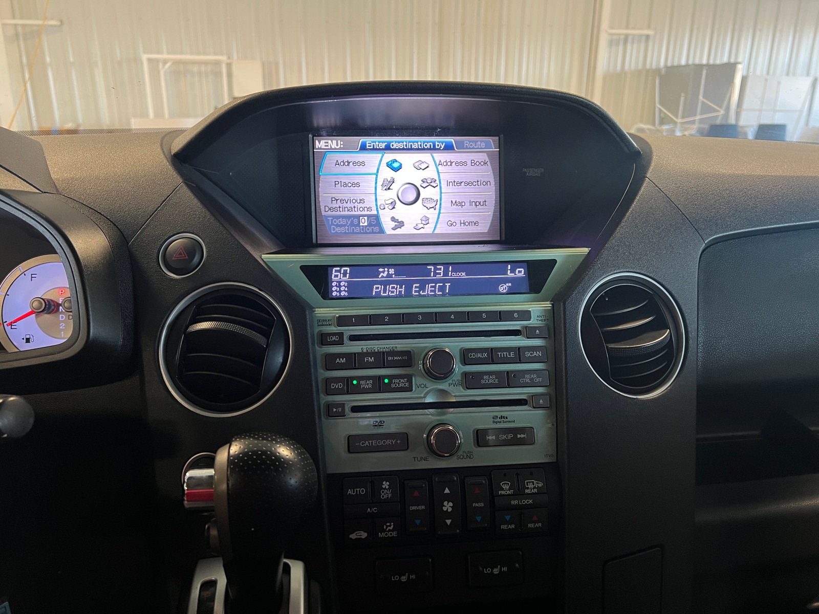 Thumbnail: 2011 Honda Pilot - 3