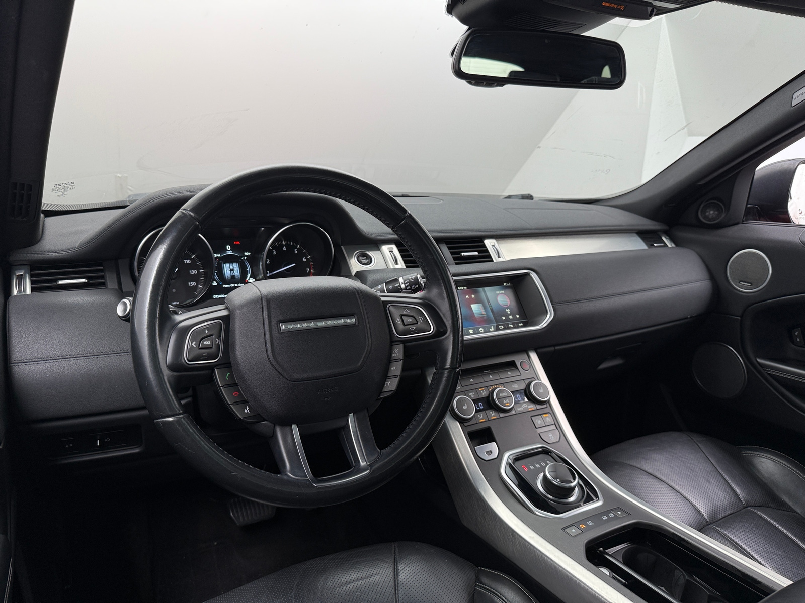 Thumbnail: 2017 Land Rover Range Rover Evoque - 2