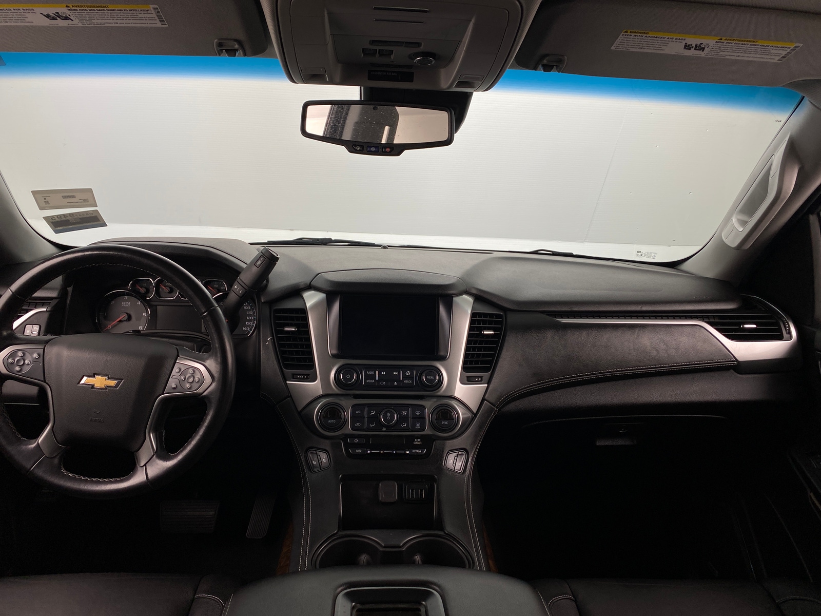 Thumbnail: 2019 Chevrolet Tahoe - 2