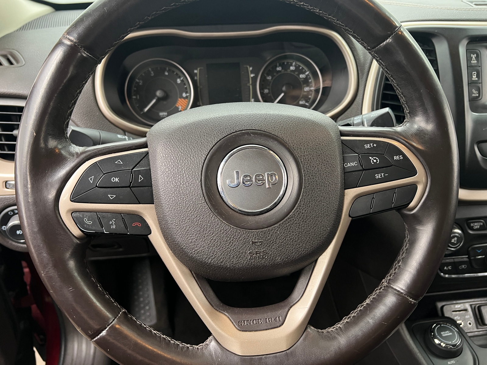 Thumbnail: 2014 Jeep Cherokee - 5
