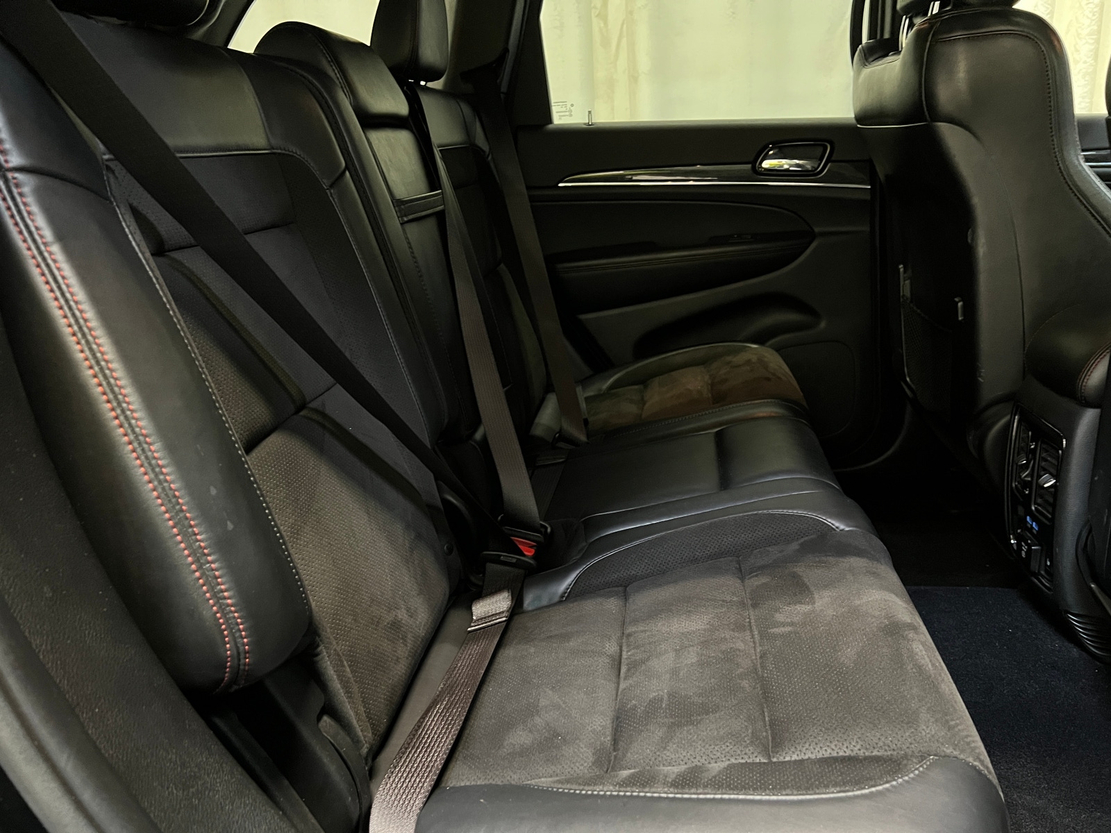 Thumbnail: 2020 Jeep Grand Cherokee - 5