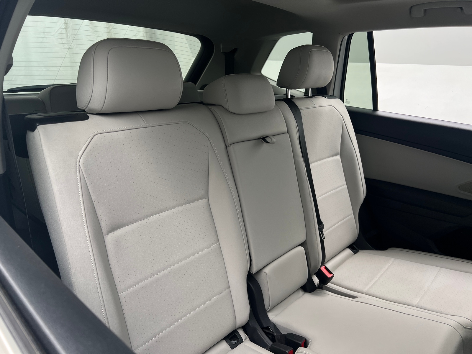 Thumbnail: 2020 Volkswagen Tiguan - 5
