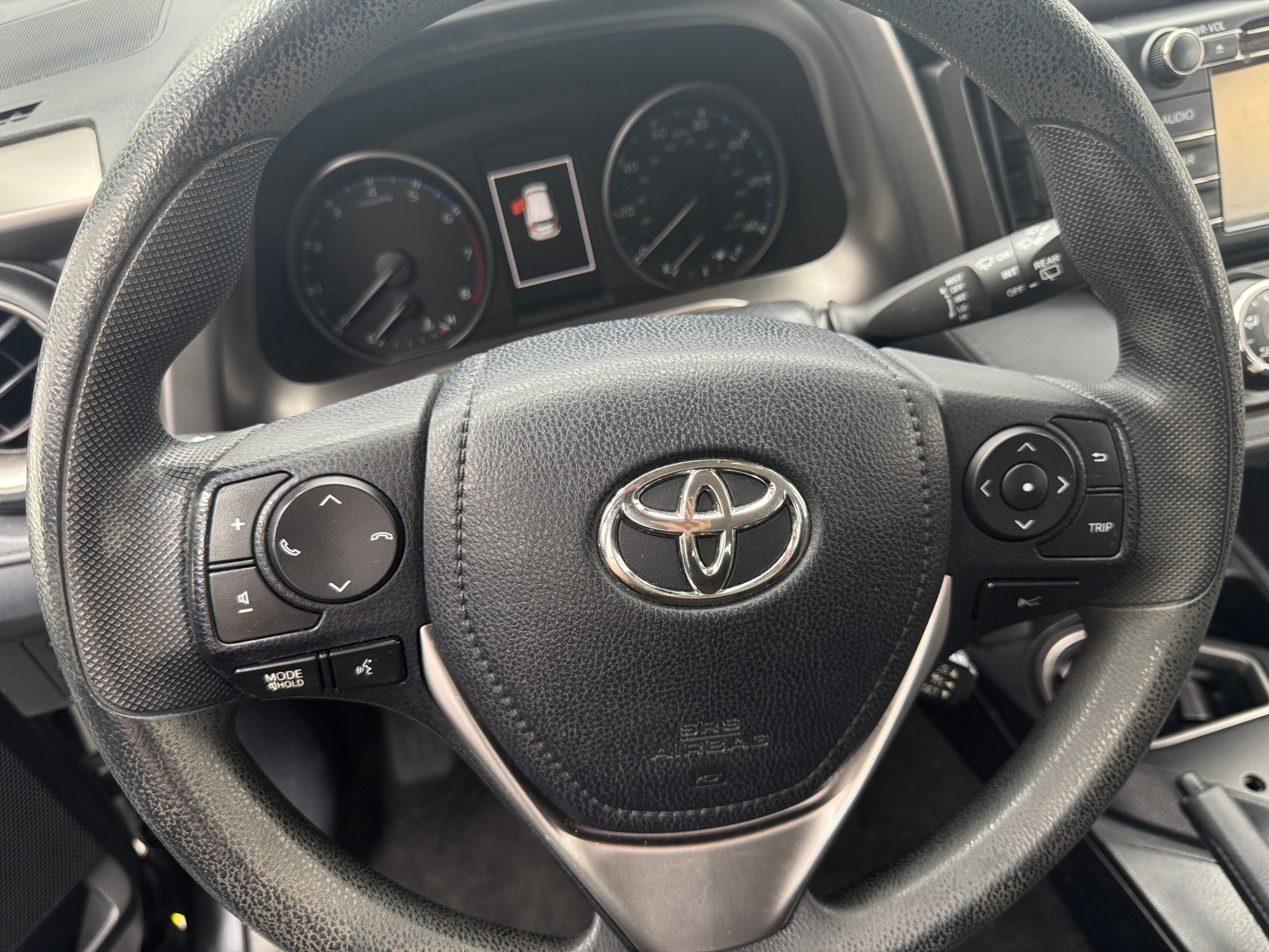 Thumbnail: 2018 Toyota RAV4 - 5