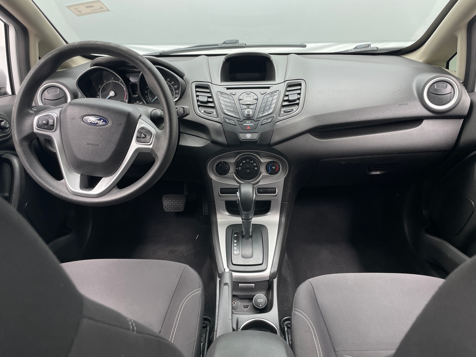 Thumbnail: 2017 Ford Fiesta - 3