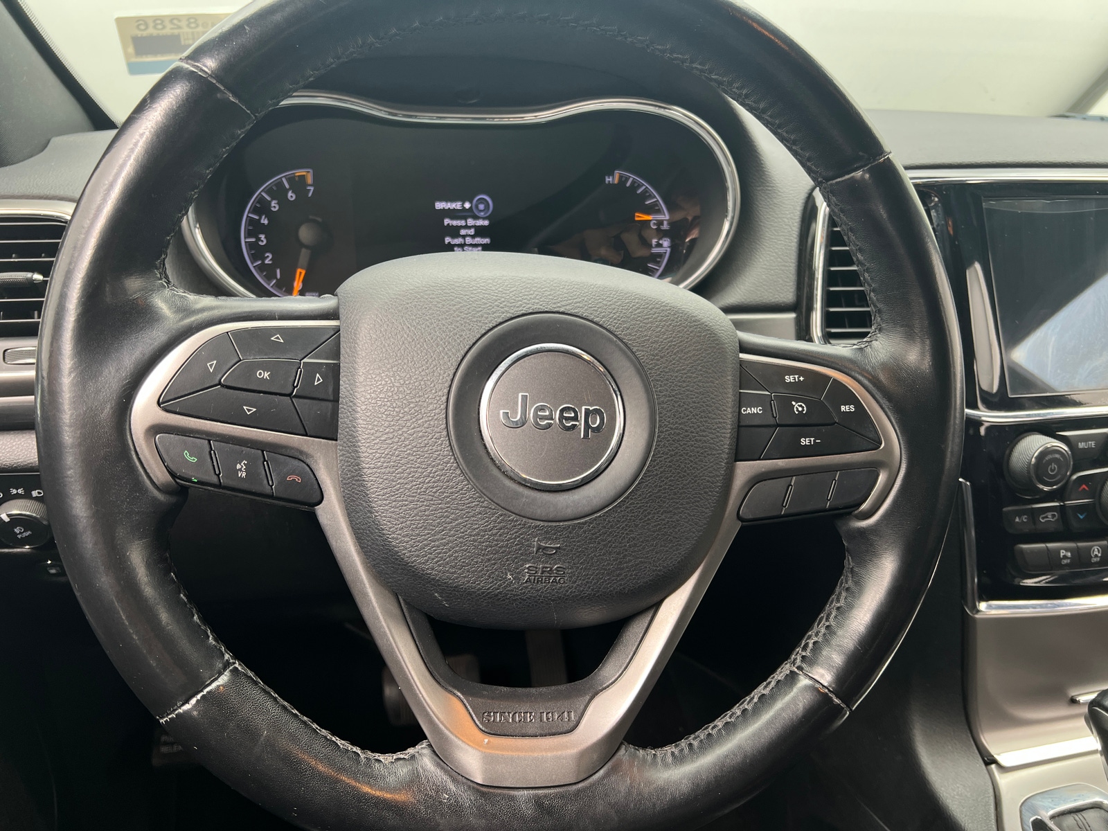 Thumbnail: 2020 Jeep Grand Cherokee - 4