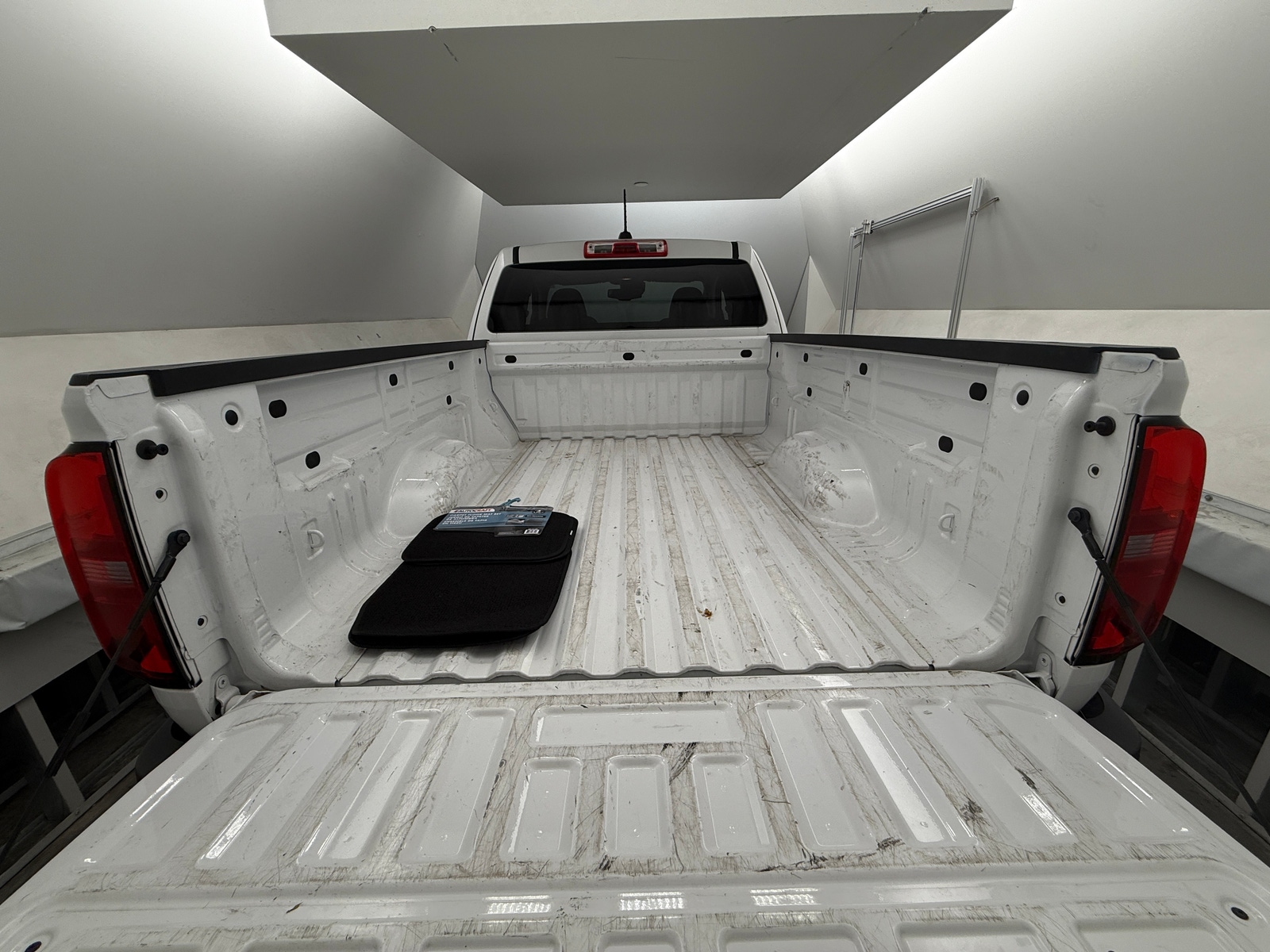 Thumbnail: 2022 Chevrolet Colorado - 7