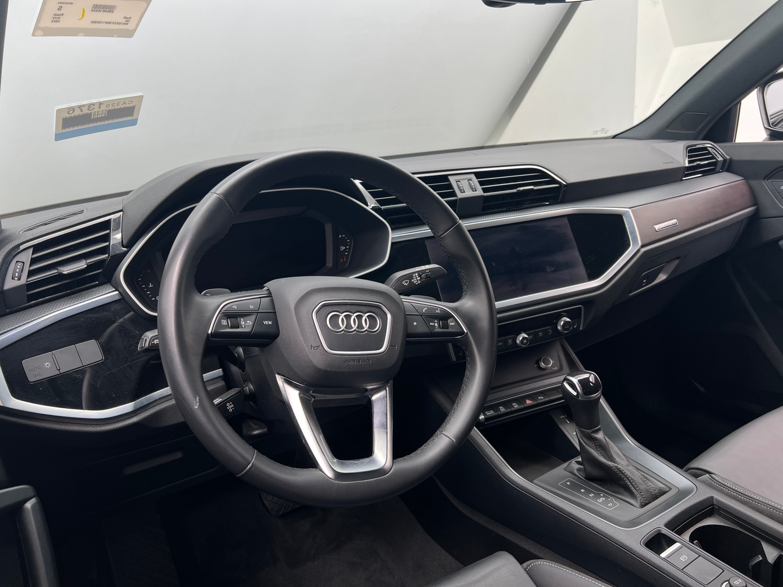 Thumbnail: 2022 Audi Q3 - 2