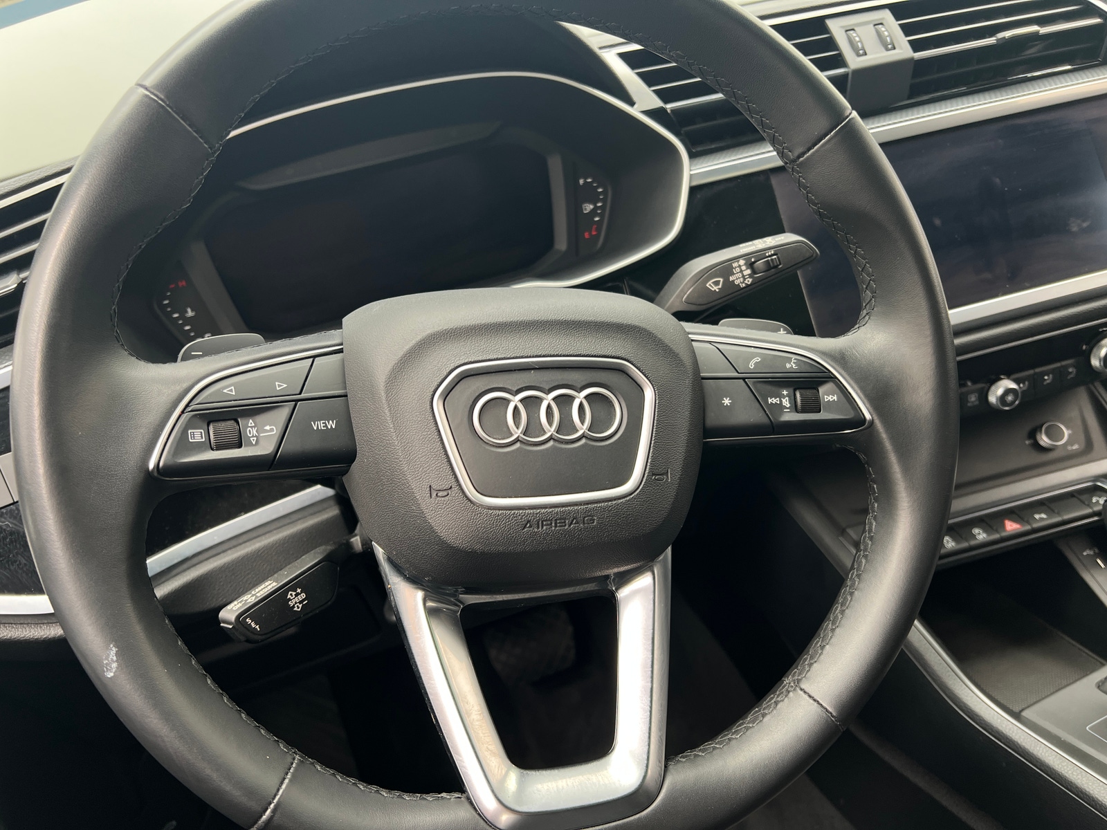 Thumbnail: 2022 Audi Q3 - 4
