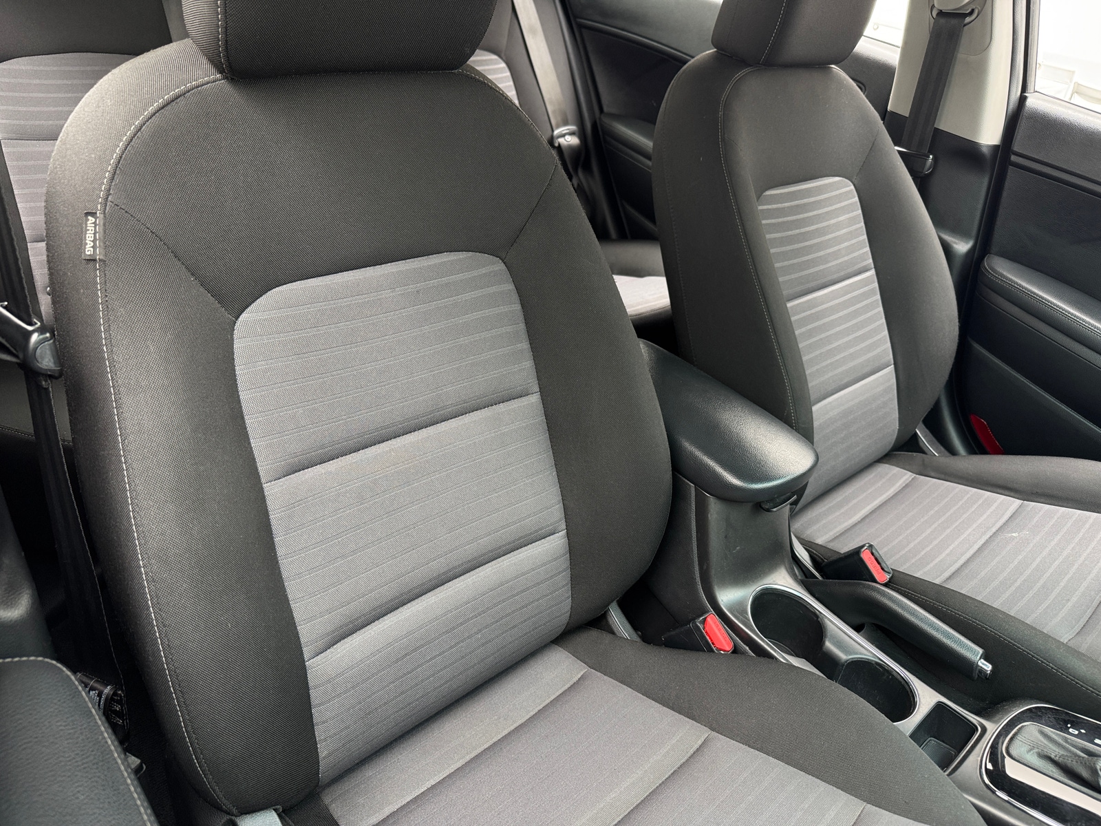 Thumbnail: 2017 Kia Forte - 2