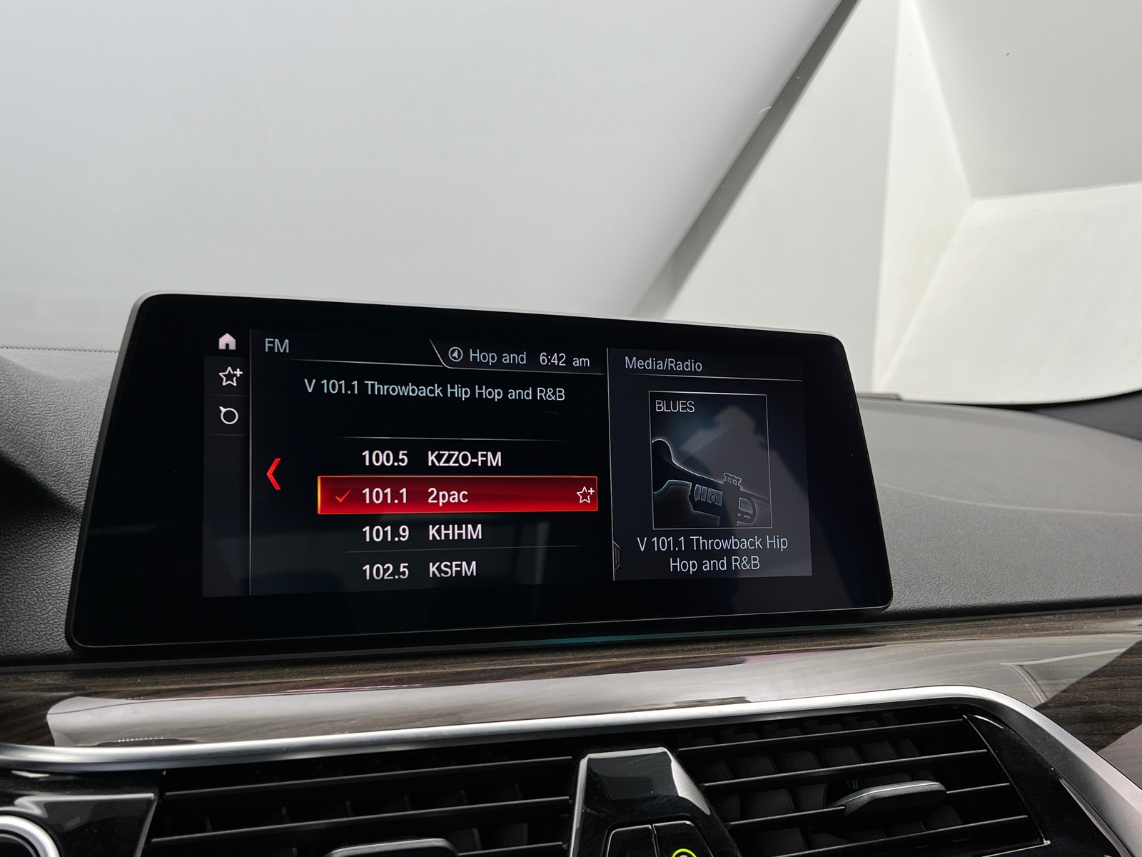 Thumbnail: 2019 BMW 5 Series - 3