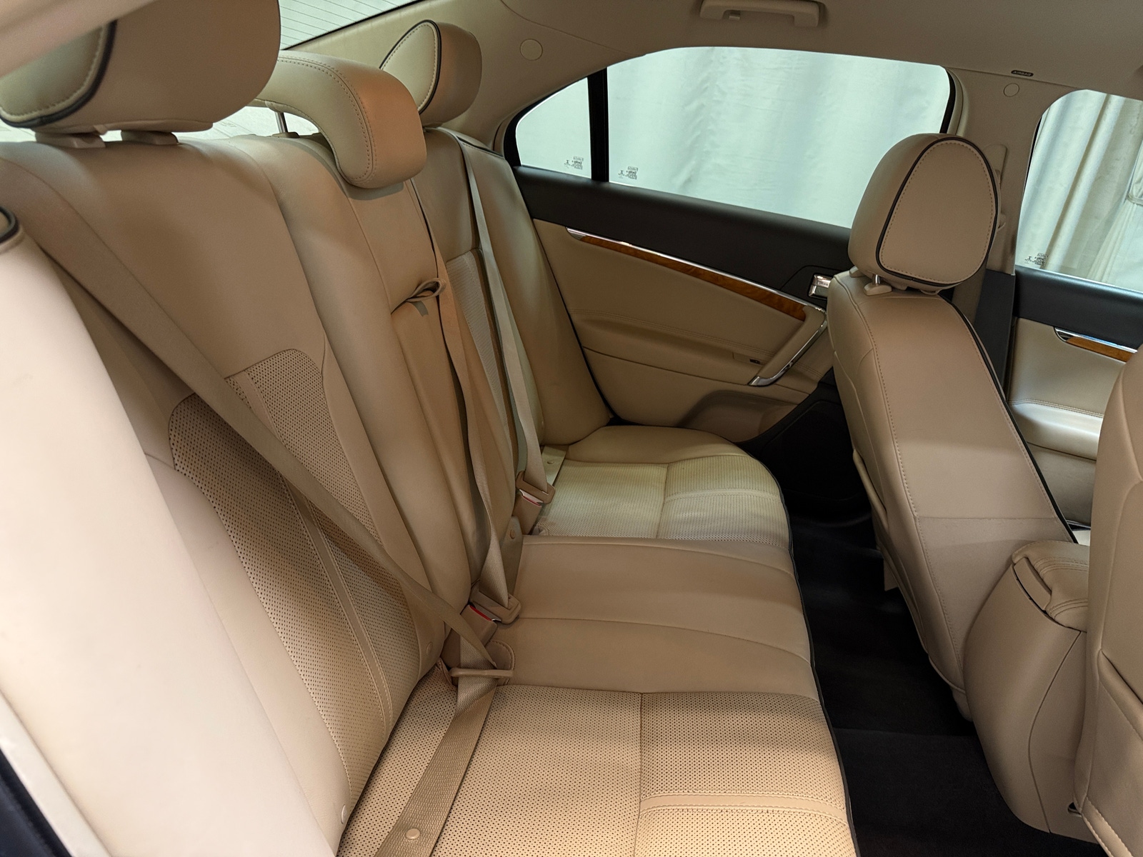 Thumbnail: 2012 Lincoln MKZ - 5