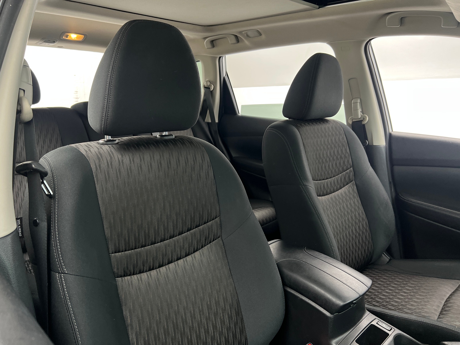 Thumbnail: 2017 Nissan Rogue - 2