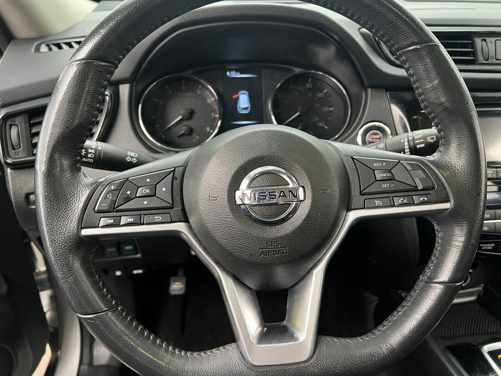 Thumbnail: 2017 Nissan Rogue - 5