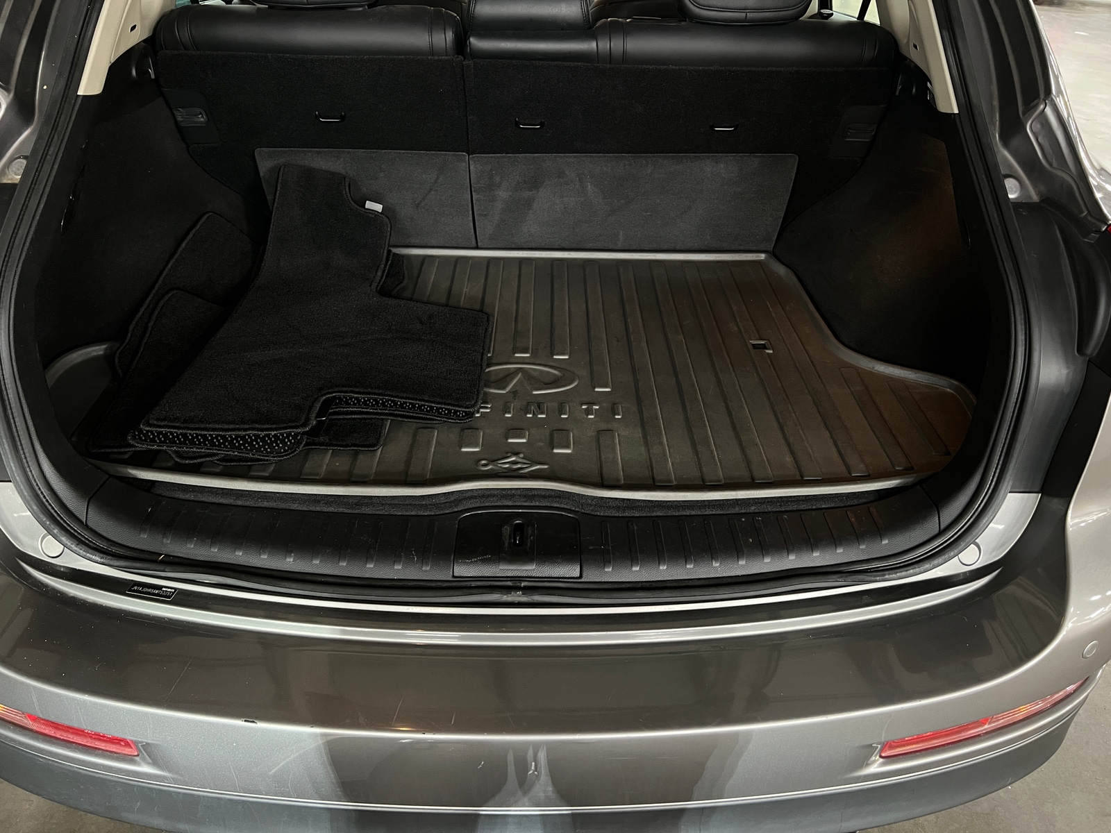Thumbnail: 2010 INFINITI EX35 - 6