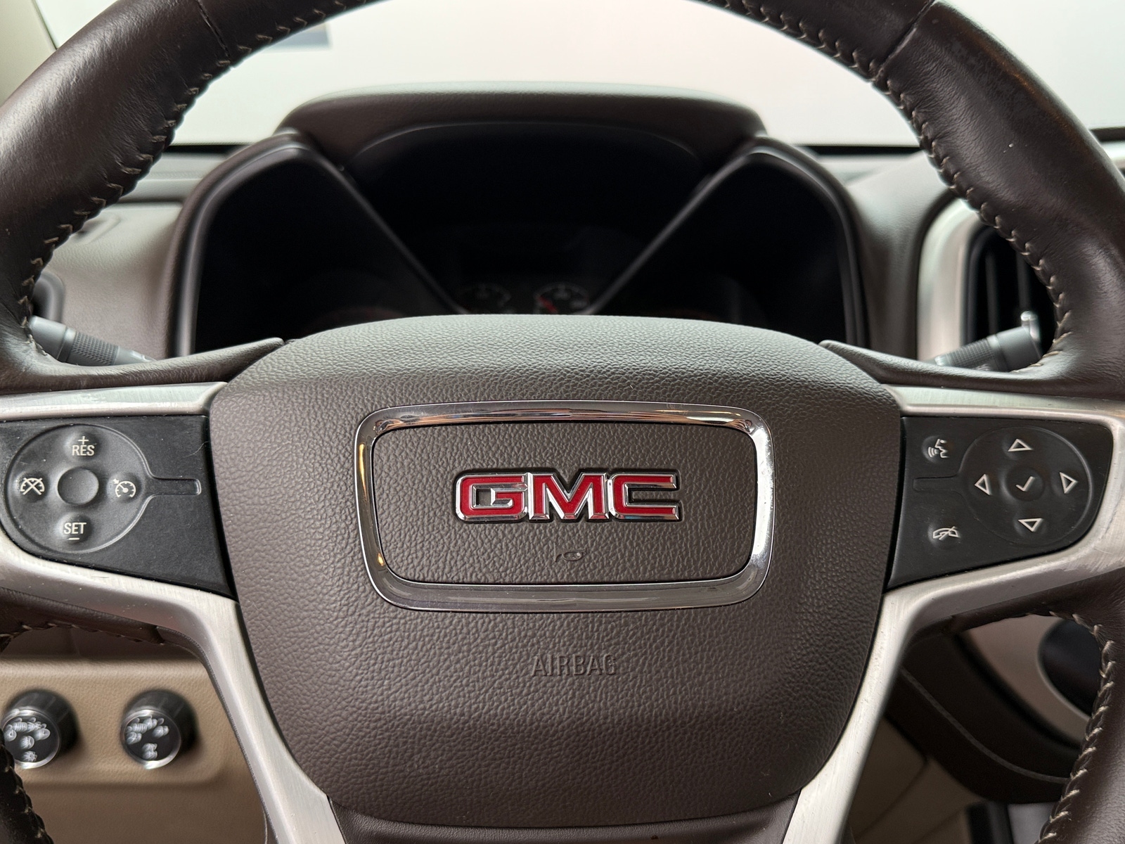 Thumbnail: 2016 GMC Canyon - 5